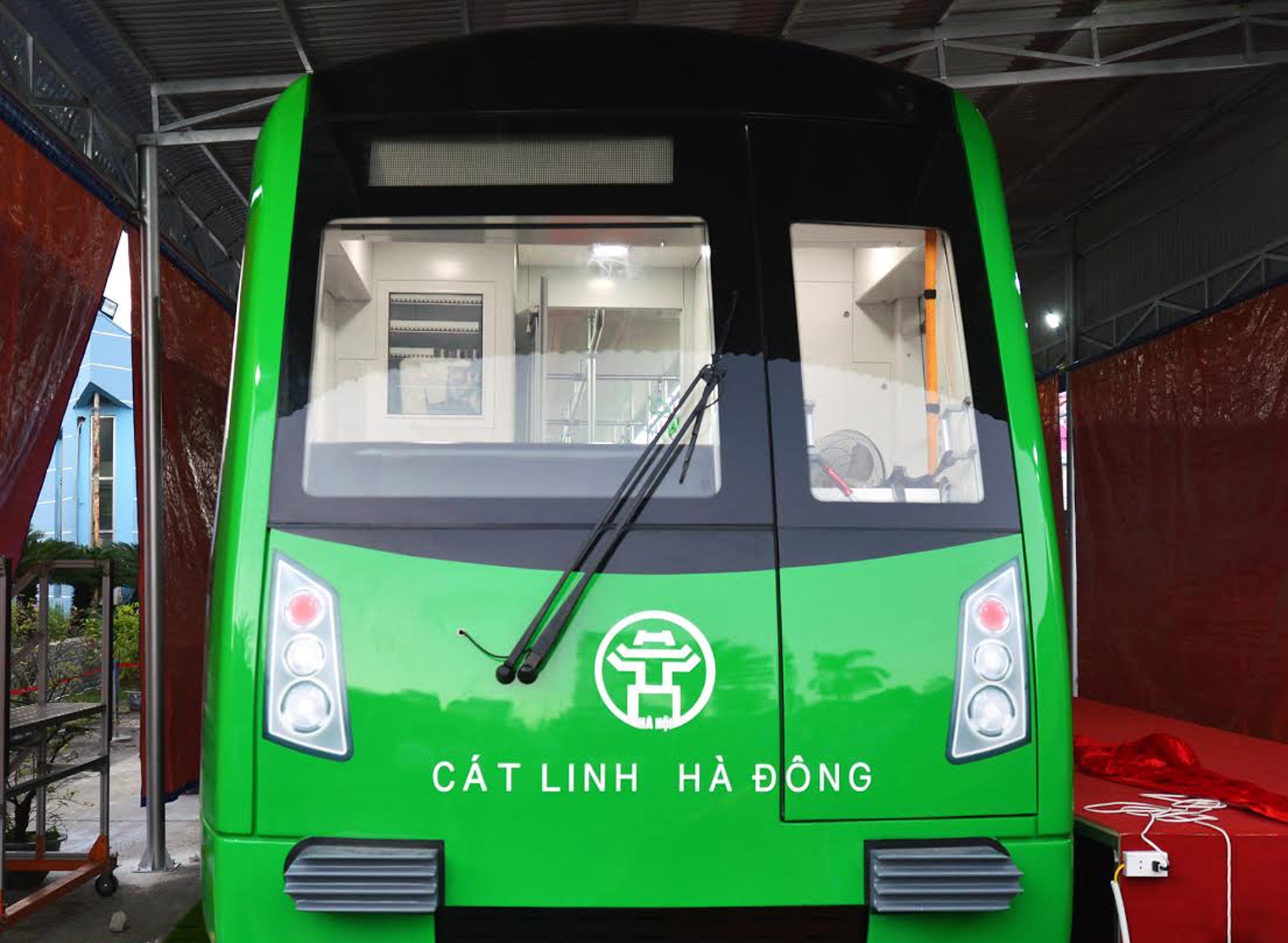 tau dien Cat Linh - Ha Dong lo dien anh 2