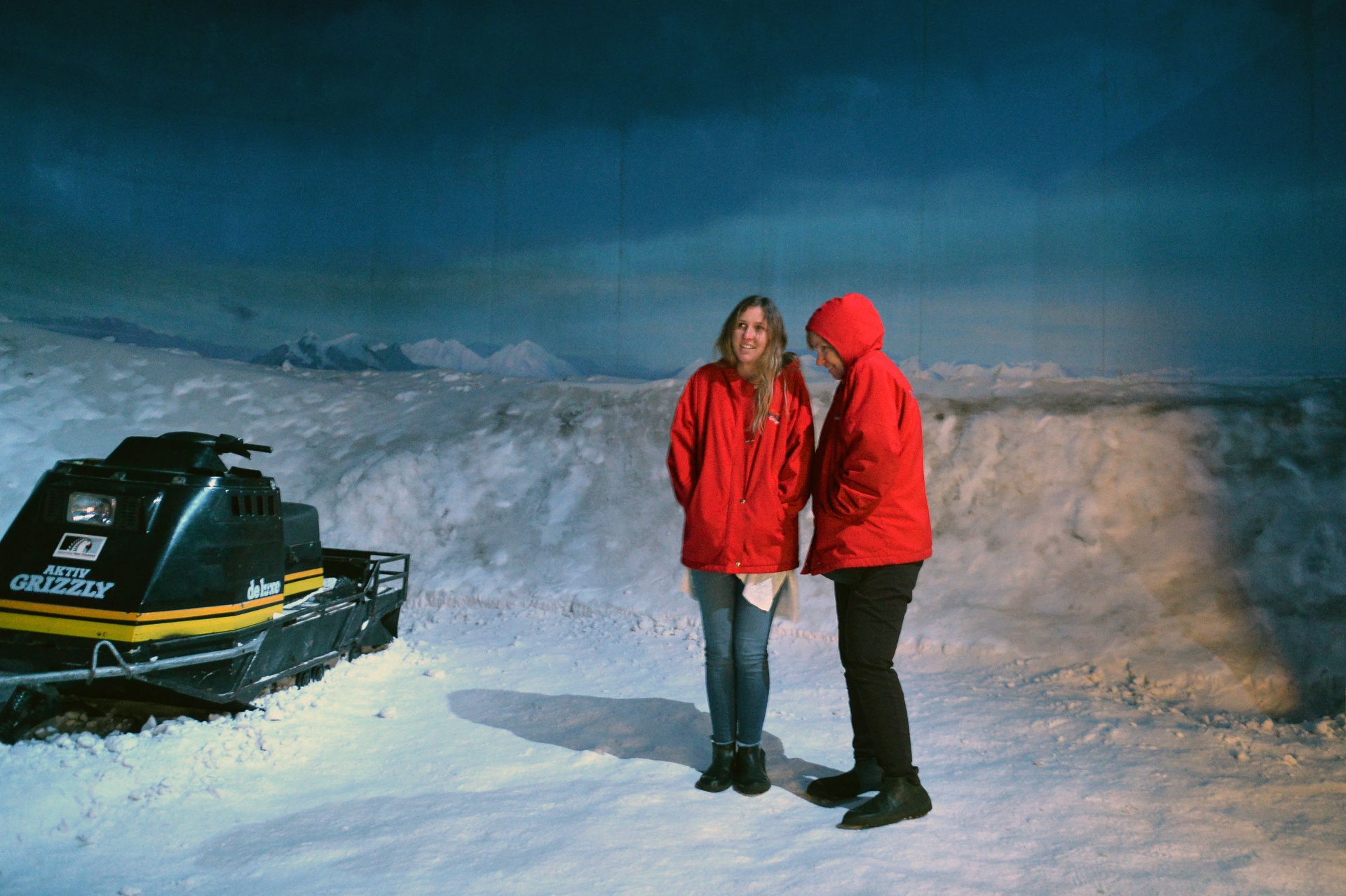 Trai nghiem cac tro choi o Nam Cuc mo phong hinh anh