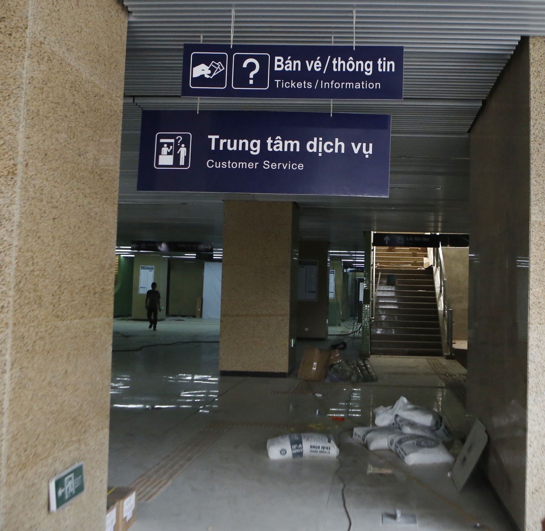 tau dien Cat Linh - Ha Dong lo dien anh 16