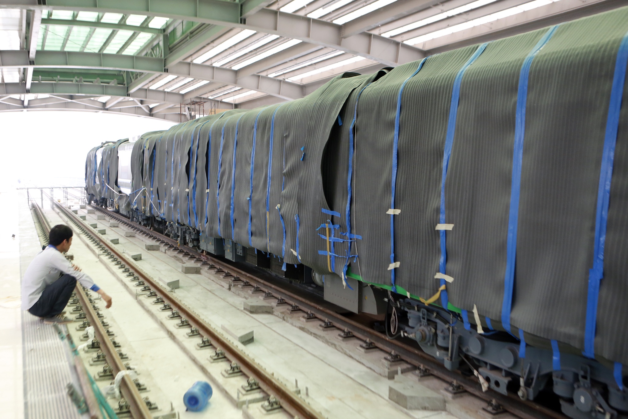 tau dien Cat Linh - Ha Dong lo dien anh 6