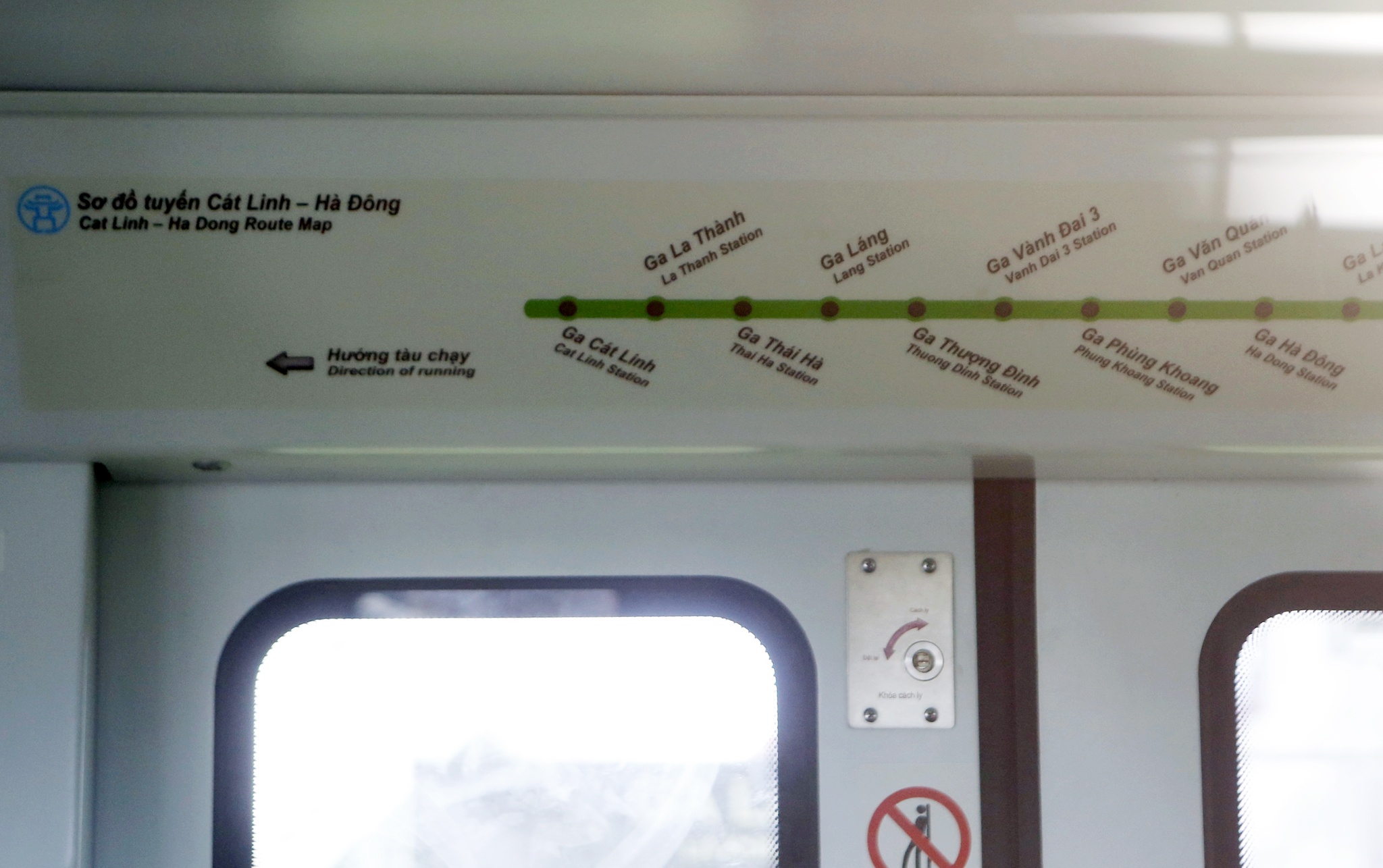 tau dien Cat Linh - Ha Dong lo dien anh 7