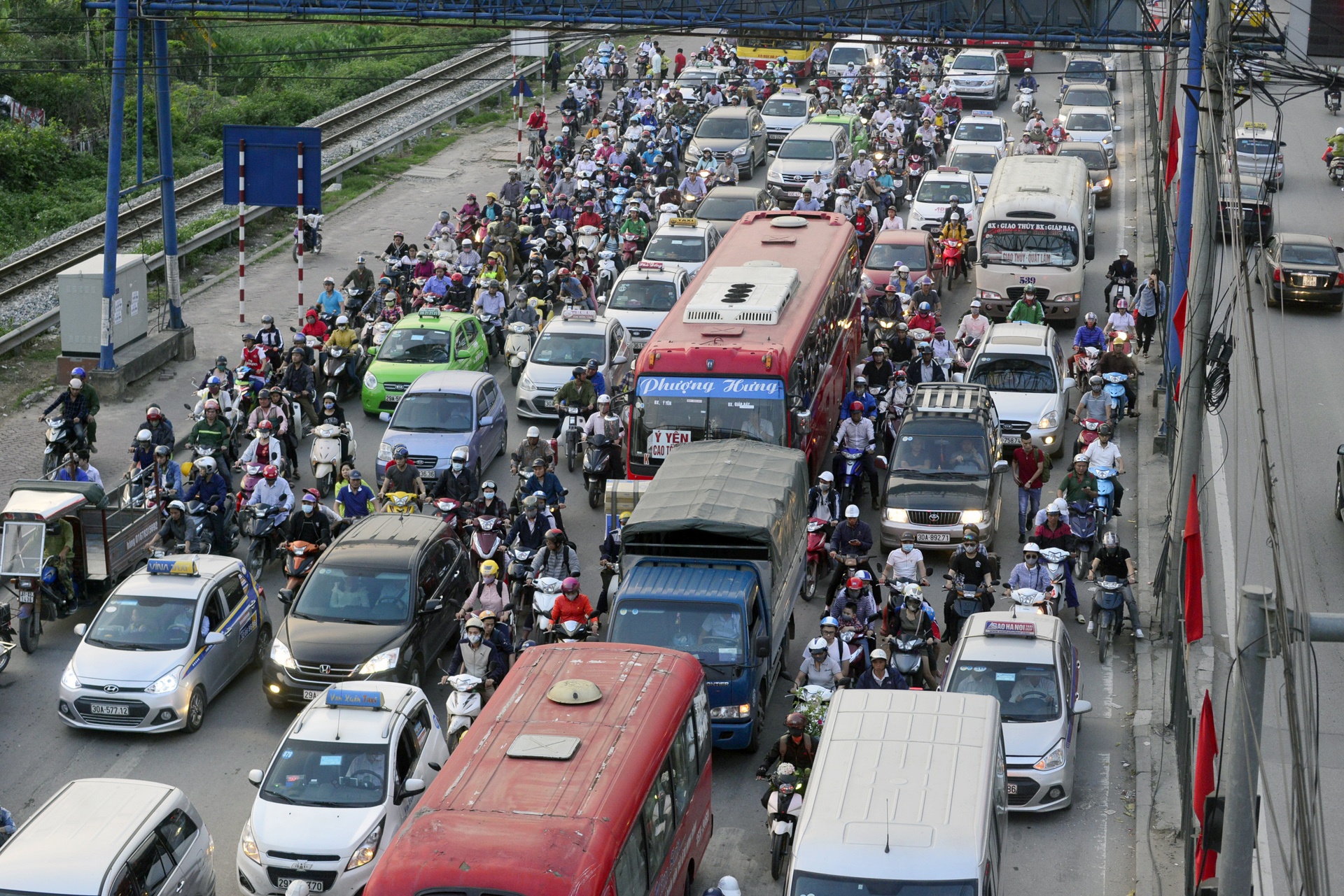 nguoi dan ve que nghi le 30/4 anh 10