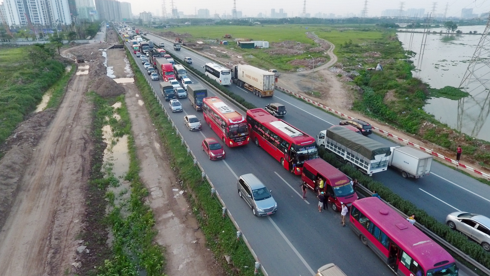 người dân về quê nghỉ lễ 30/4 ảnh 9 nguoi dan ve que nghi le 30/4 anh 9