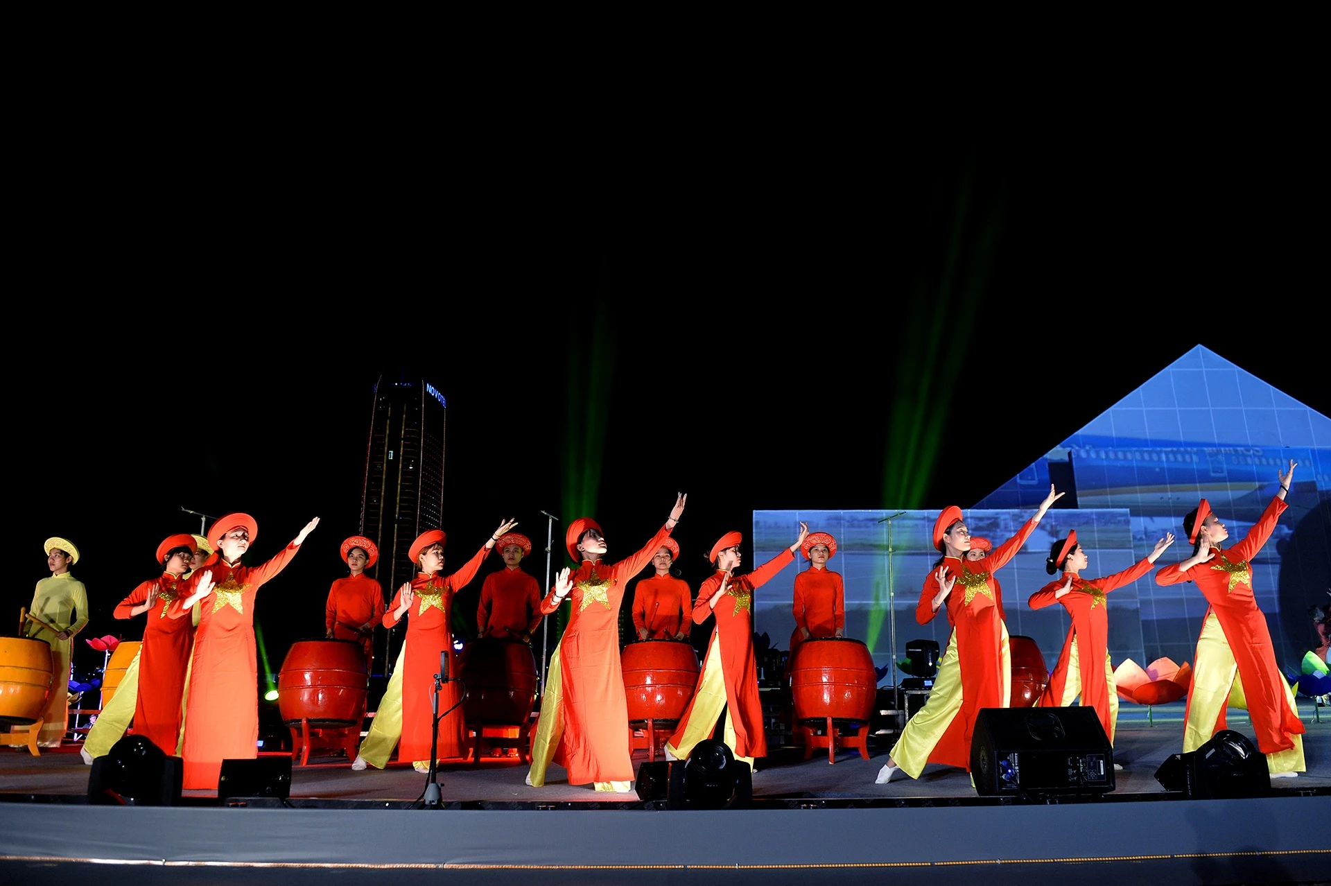 khai mac le hoi phao hoa quoc te Da Nang anh 5