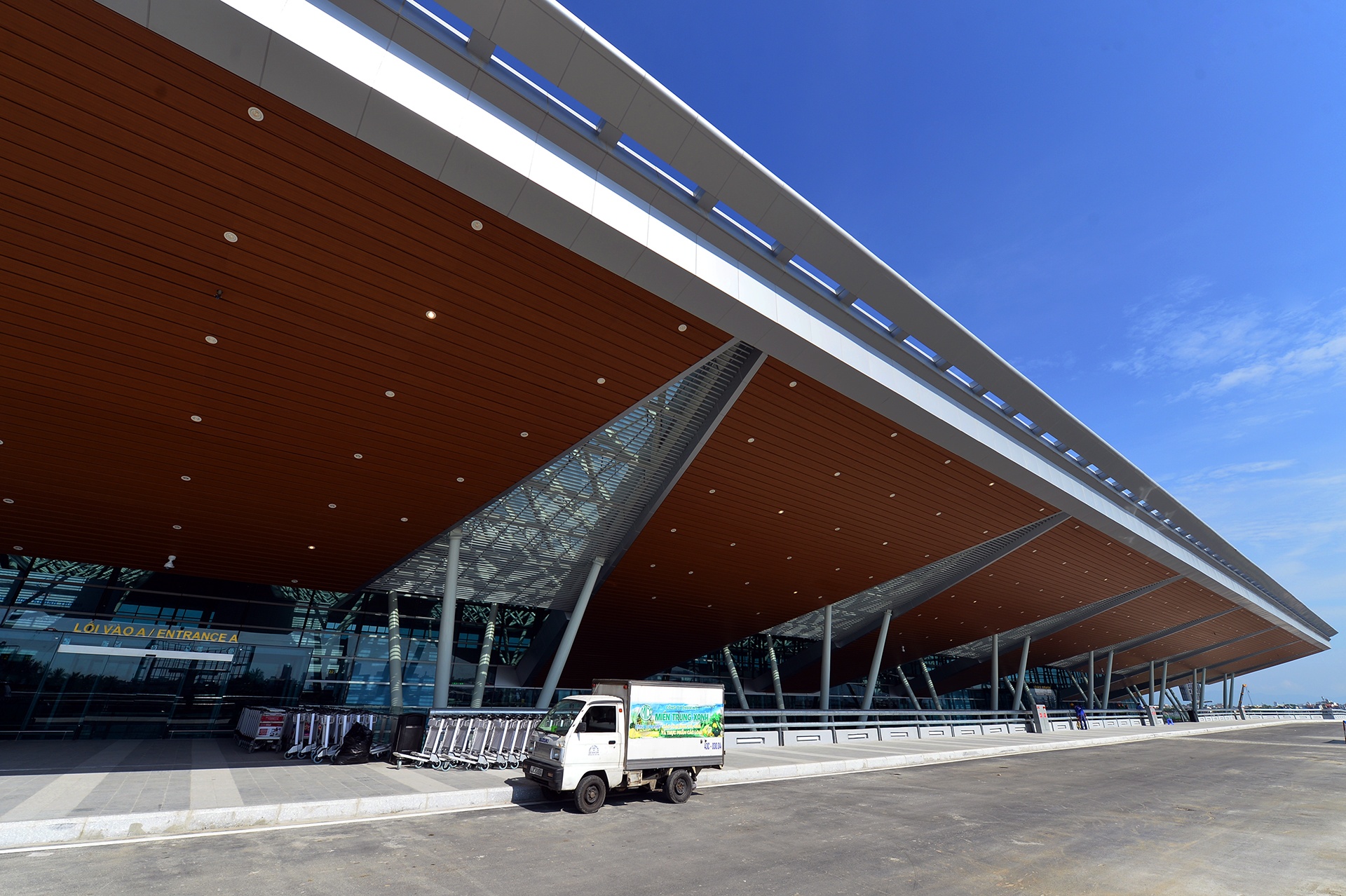 nha ga hang khong moi T2 san bay quoc te Da Nang anh 2