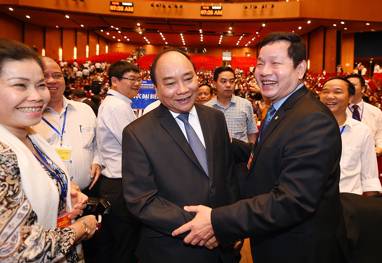 Thu tuong doi thoai voi doanh nhan anh 16