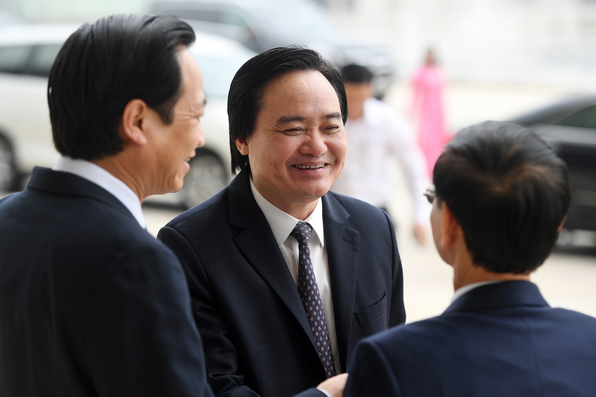 Thu tuong doi thoai voi doanh nhan anh 4