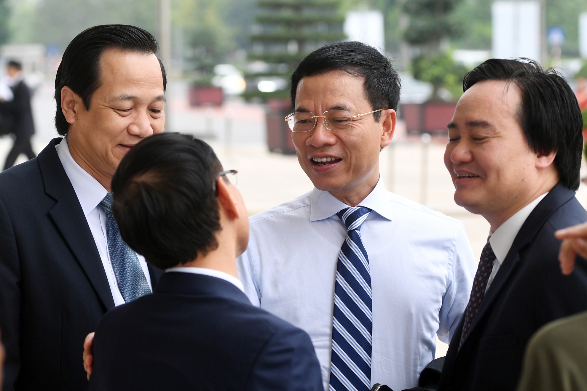 Thu tuong doi thoai voi doanh nhan anh 7