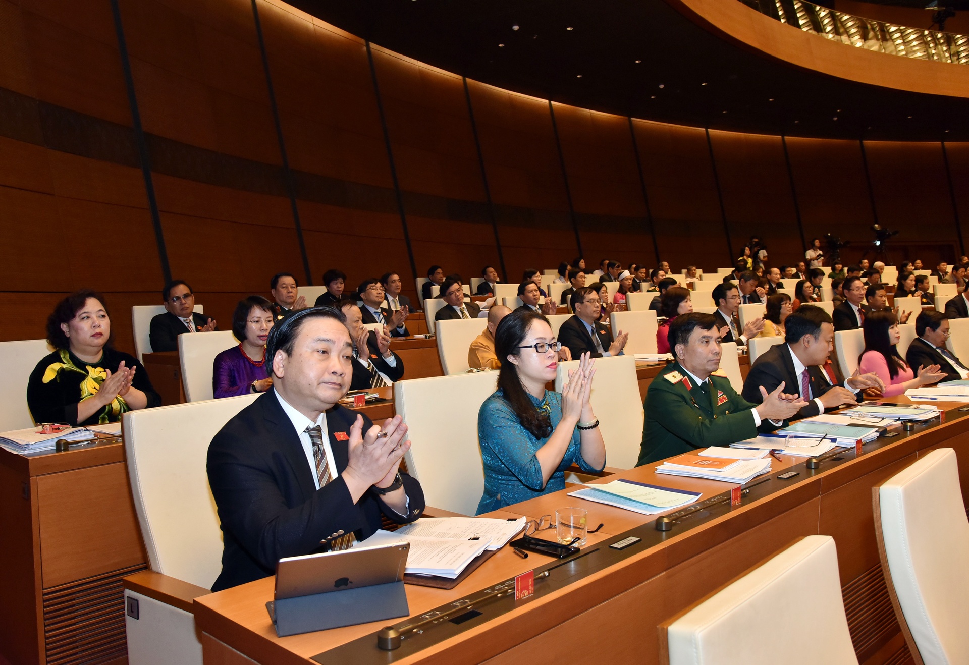 khai mac ky hop Quoc hoi khoa XIV anh 4