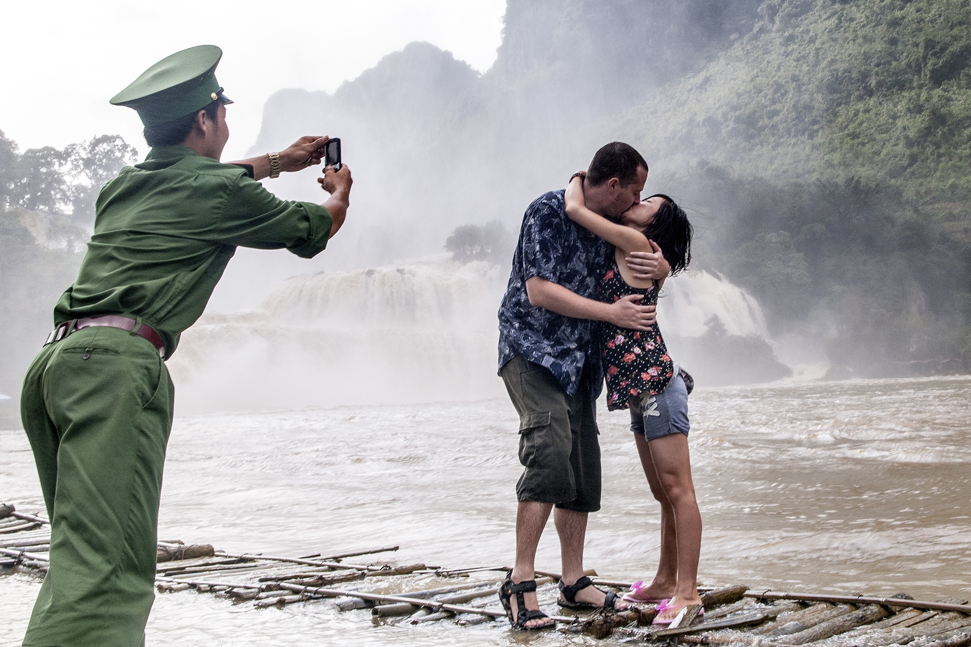 trien lam anh cau lac bo phong vien anh anh 18