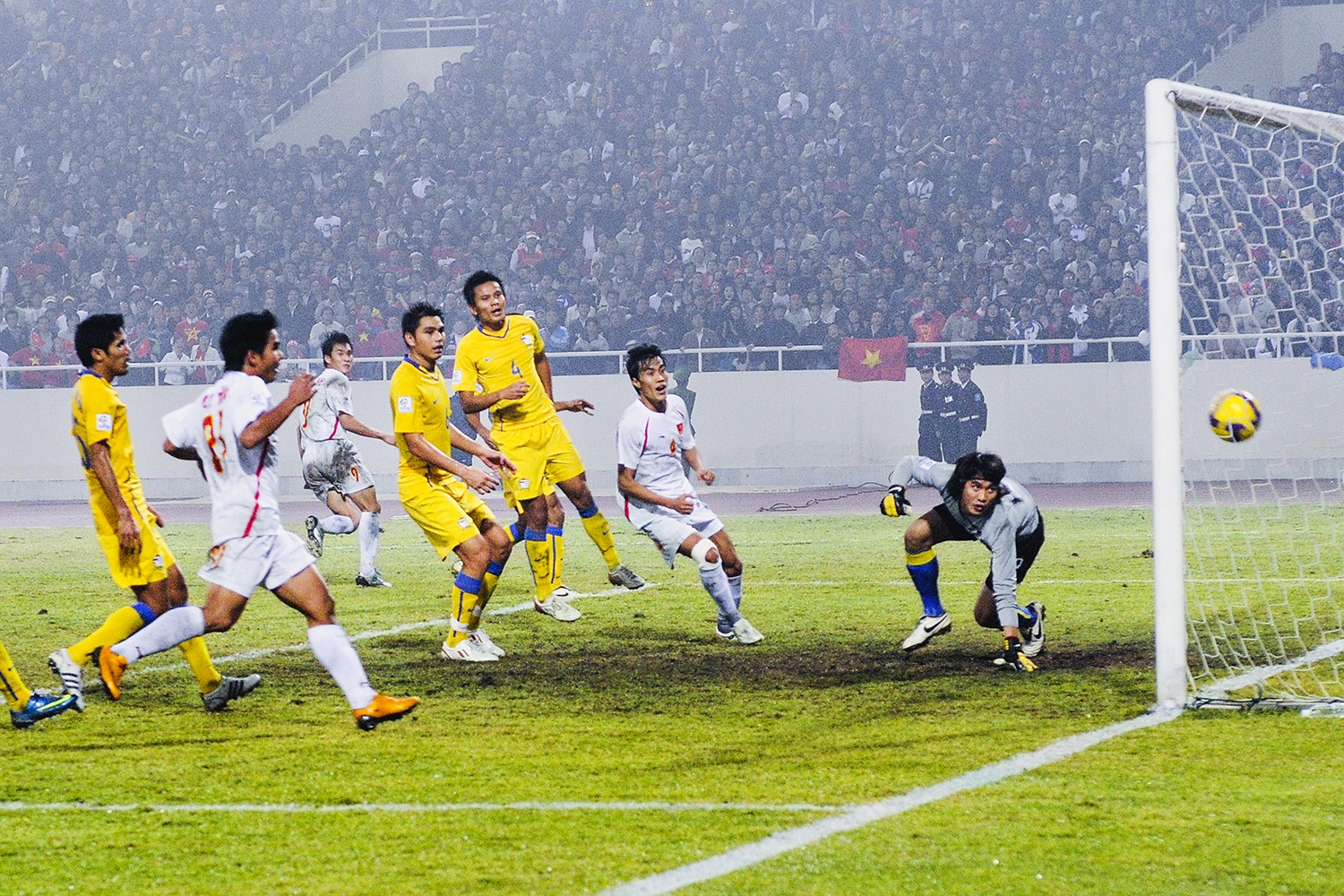 trien lam anh cau lac bo phong vien anh anh 4