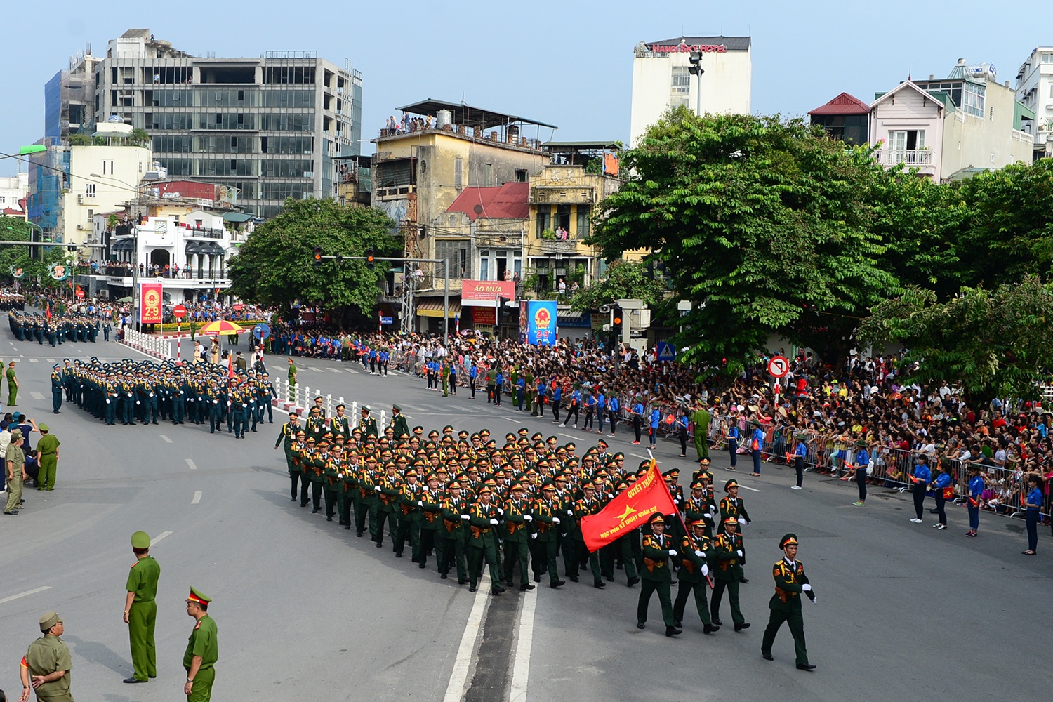 trien lam anh cau lac bo phong vien anh anh 2