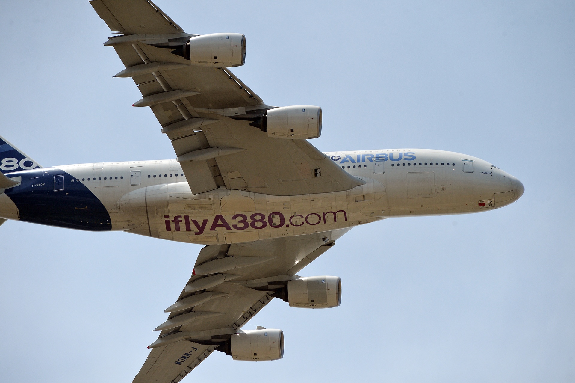 may bay nhao lon o Paris Air Show anh 13