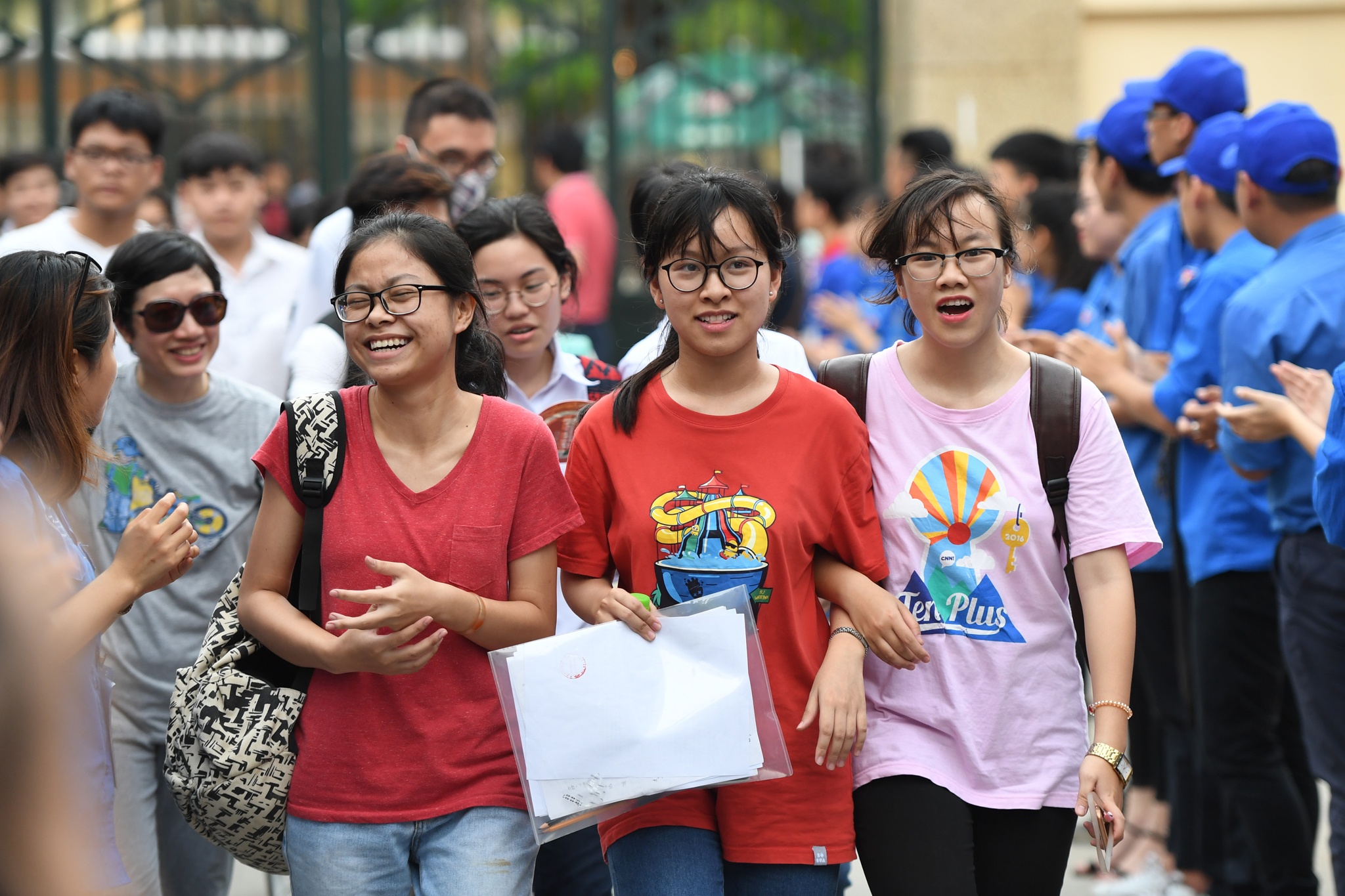 thi THPT quoc gia 2017 anh 8