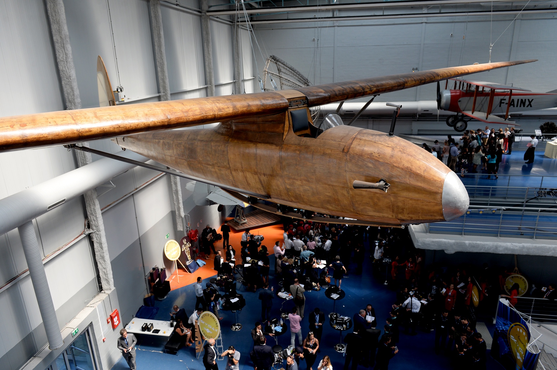 may bay thoi co lo si anh 2