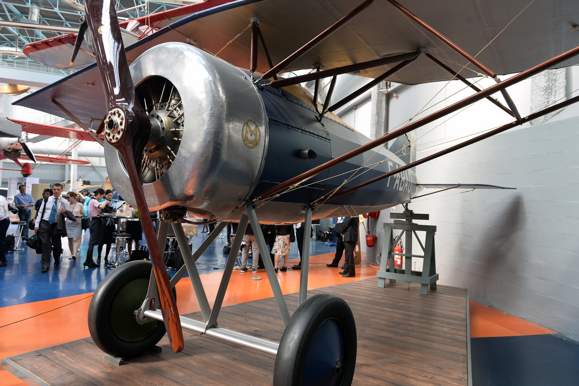 may bay thoi co lo si anh 8