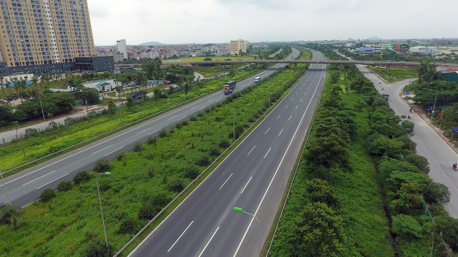 co moc dai lo thang long anh 2