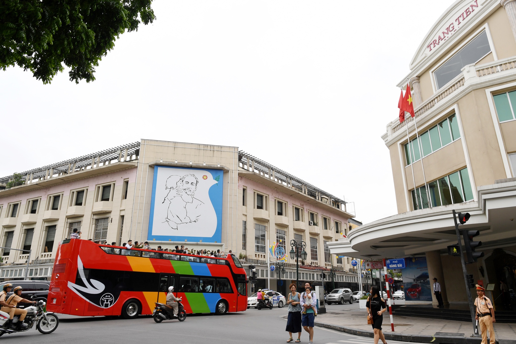 xe buyt hai tang o Ha Noi anh 13