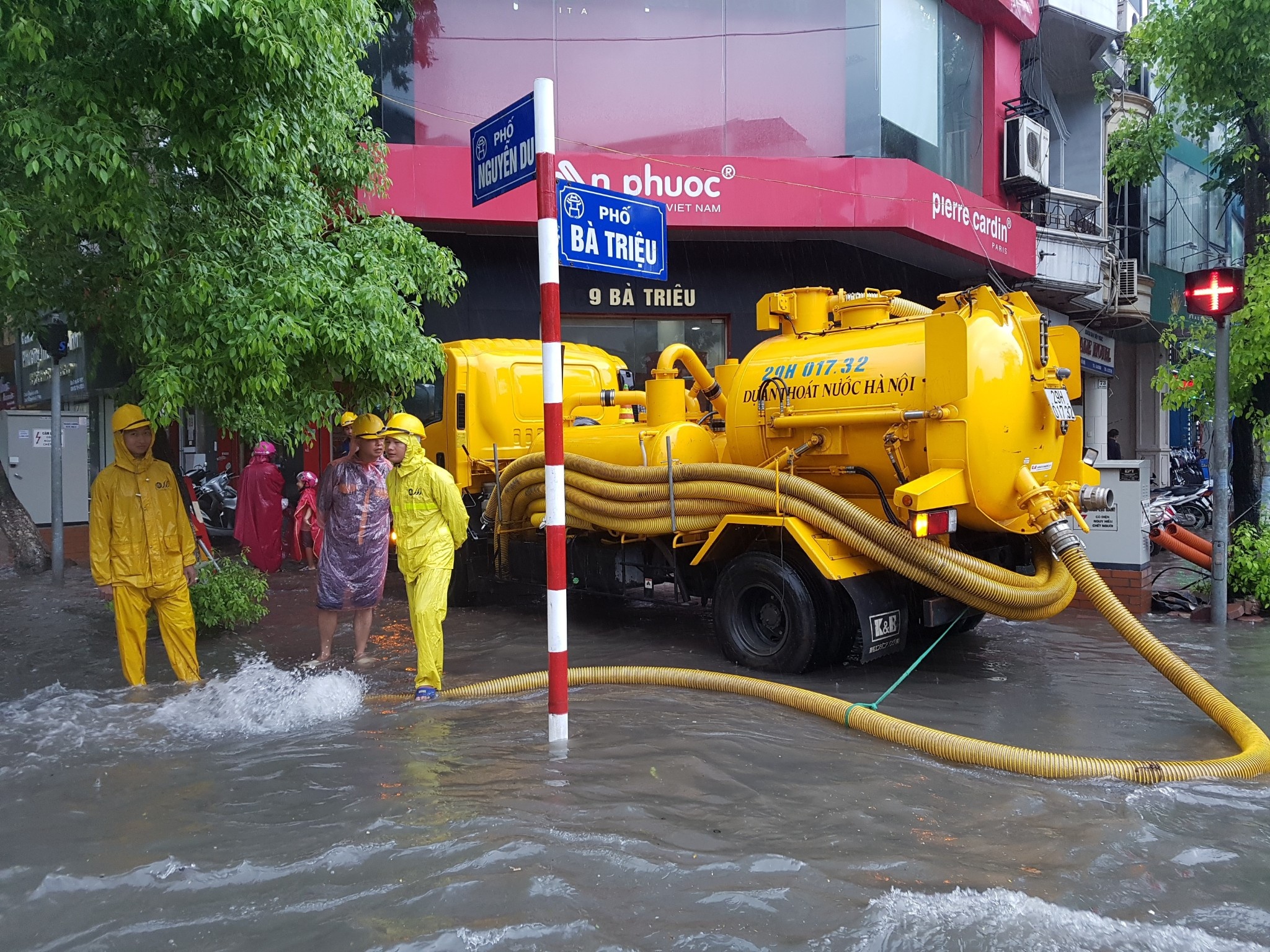 mua ngap Ha Noi anh 7