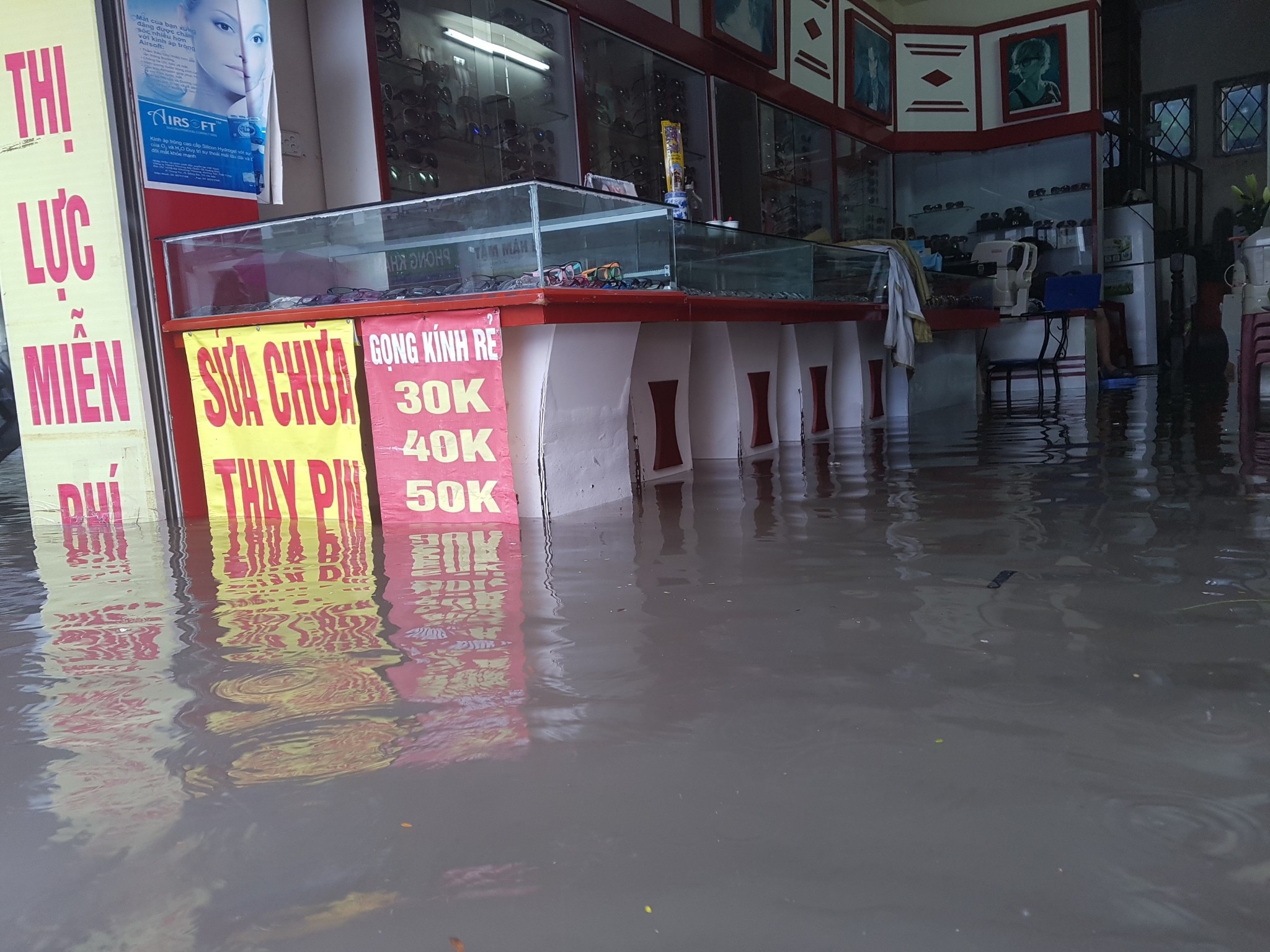 mua lon gay ngap duong pho thu do anh 9