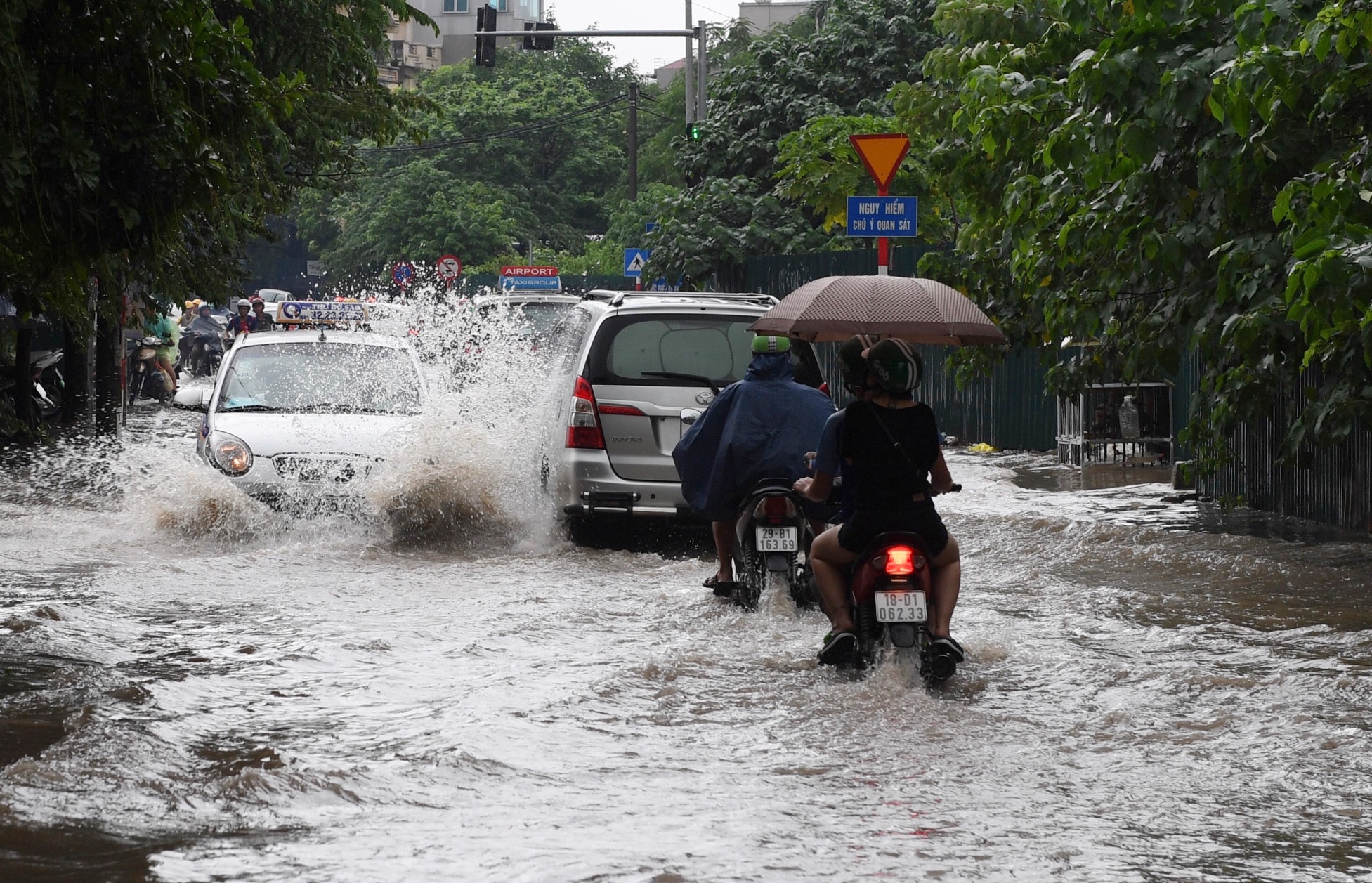 mua ngap Ha Noi anh 26