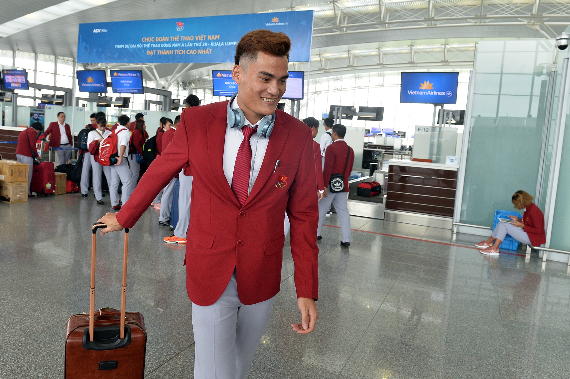 doan dien kinh the duc dung cu Viet Nam anh 8