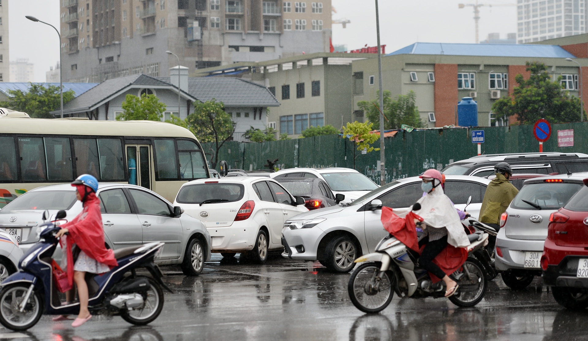 roi loan giao thong o Ha Noi anh 11