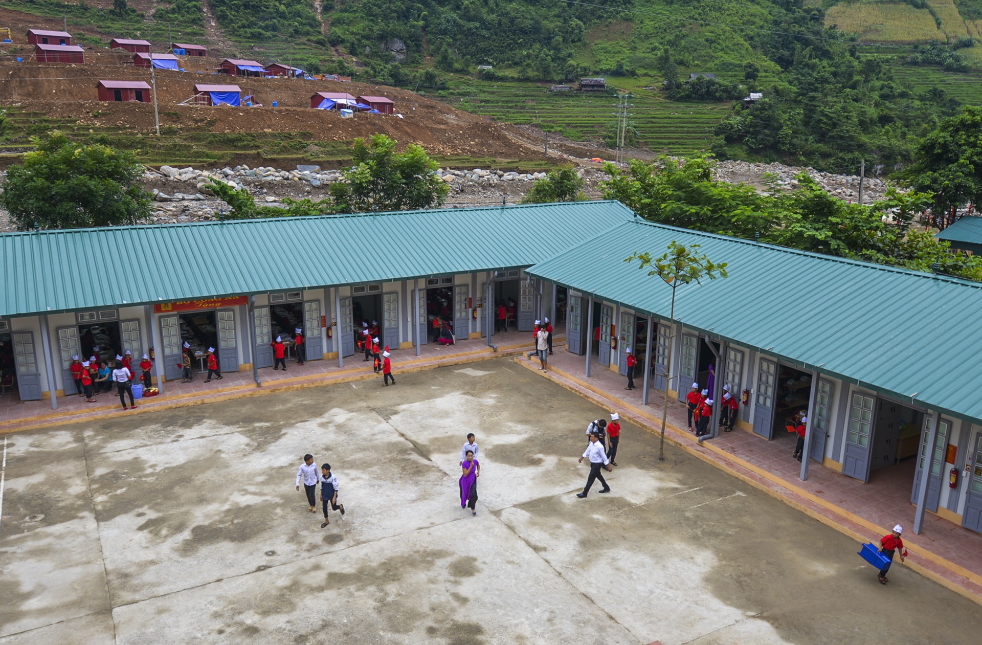 Khai giảng năm học 2017 ảnh 17 Khai giang nam hoc 2017 anh 17
