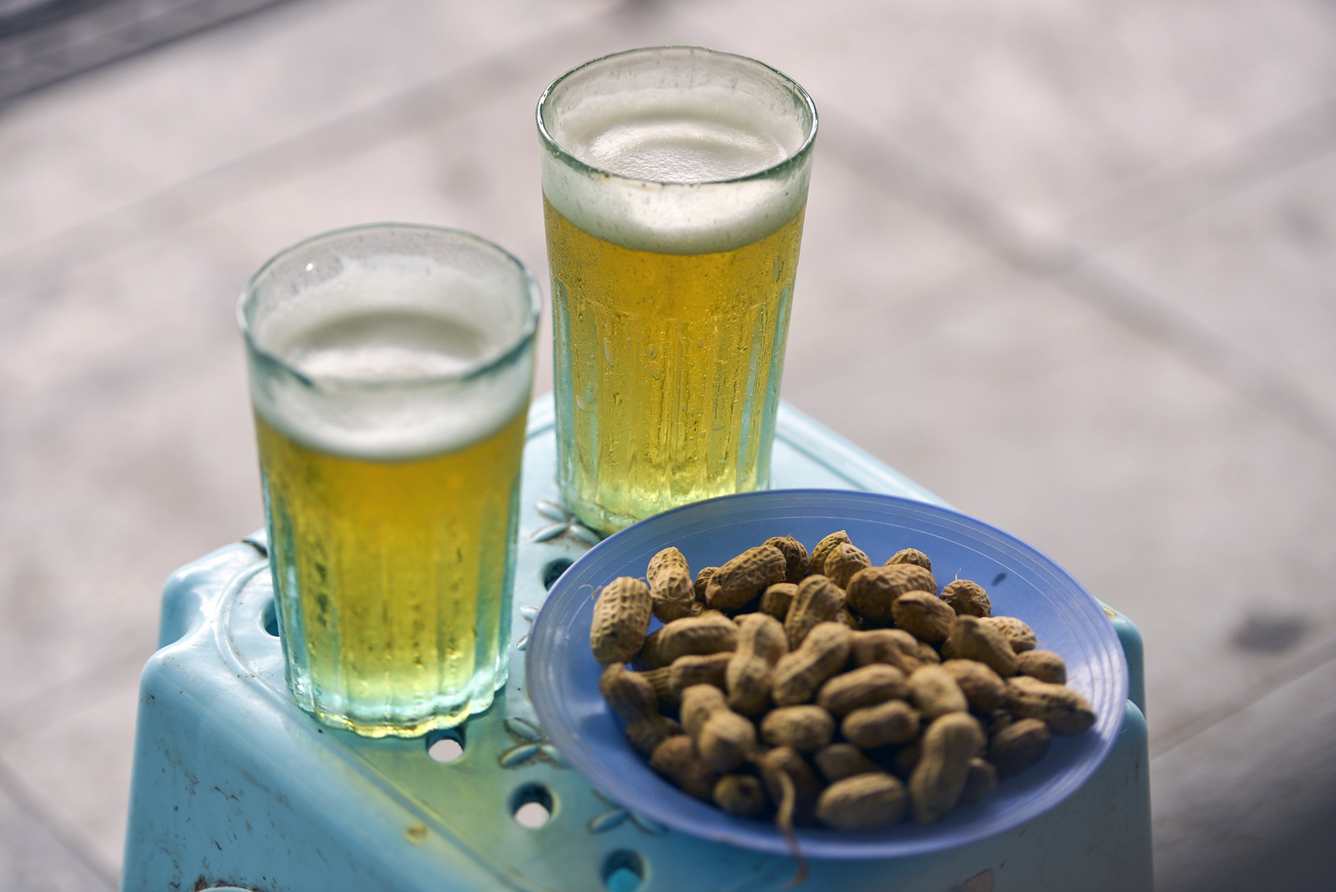 Bia hoi via he - phong cach dan da, thoai mai hinh anh