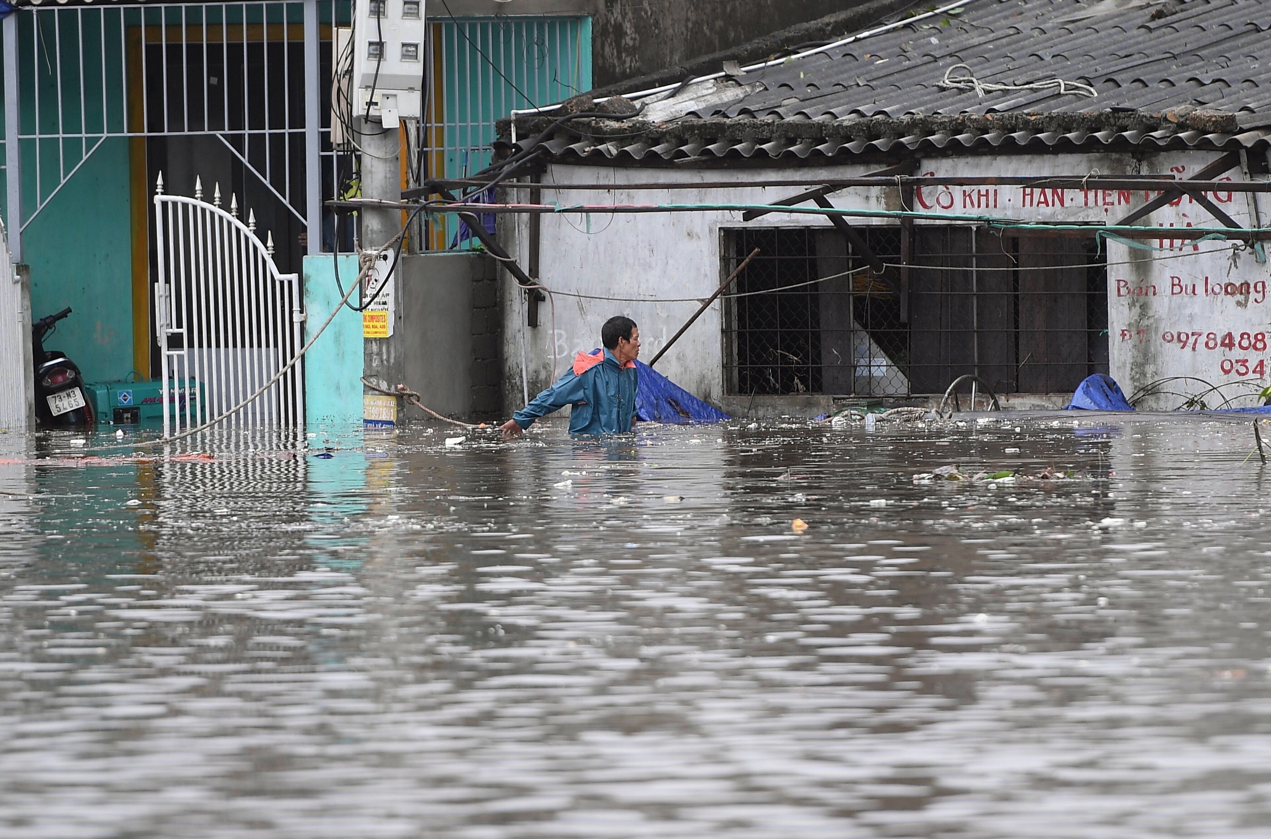bao so 10 vao mien Trung anh 17