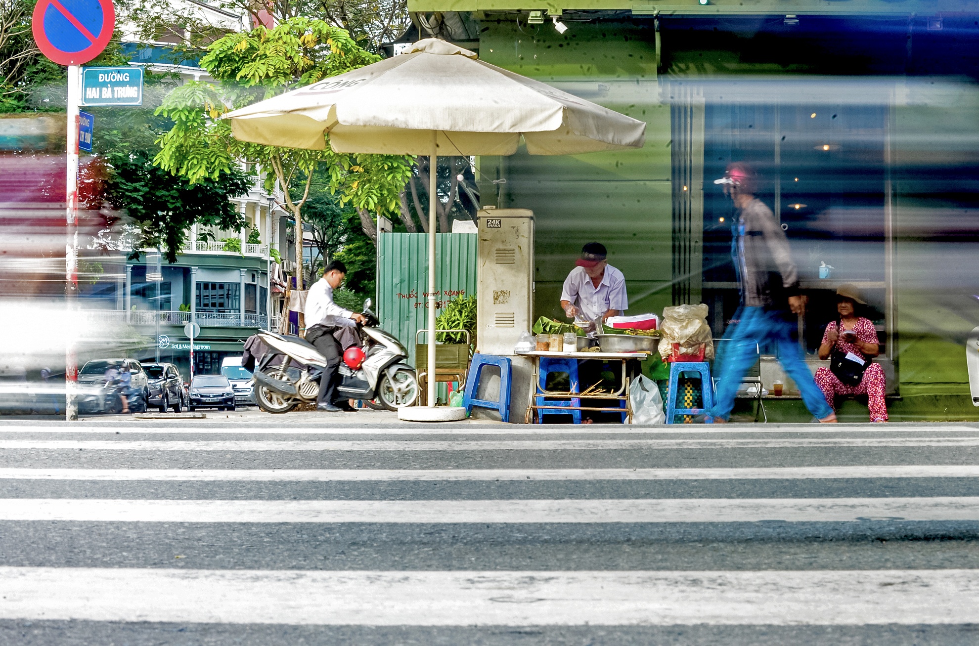người đàn ông bán xôi nuôi vợ ở Sài Gòn ảnh 5 nguoi dan ong ban xoi nuoi vo o Sai Gon anh 5