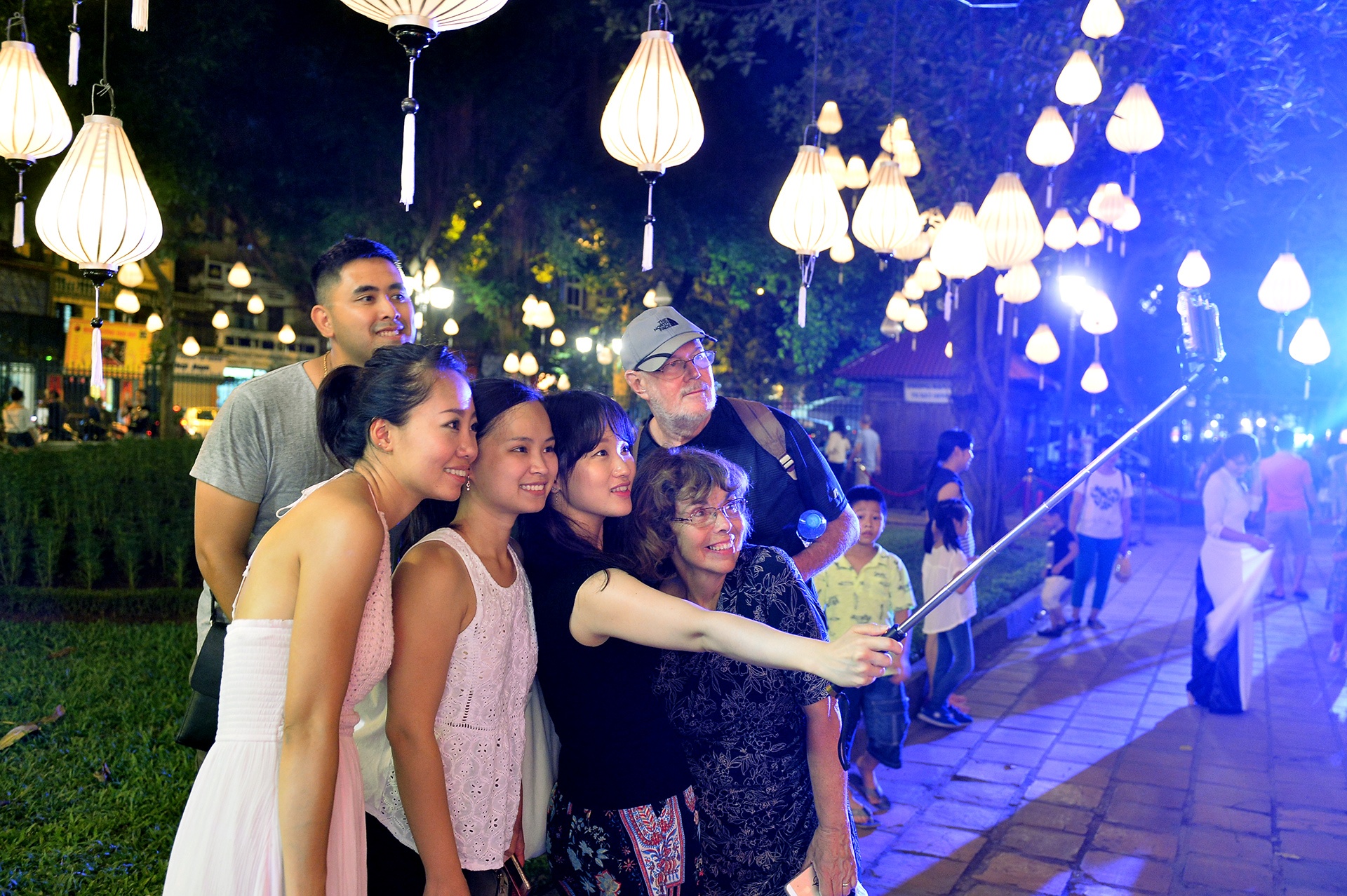 Thu vong nguyet o Van Mieu anh 10