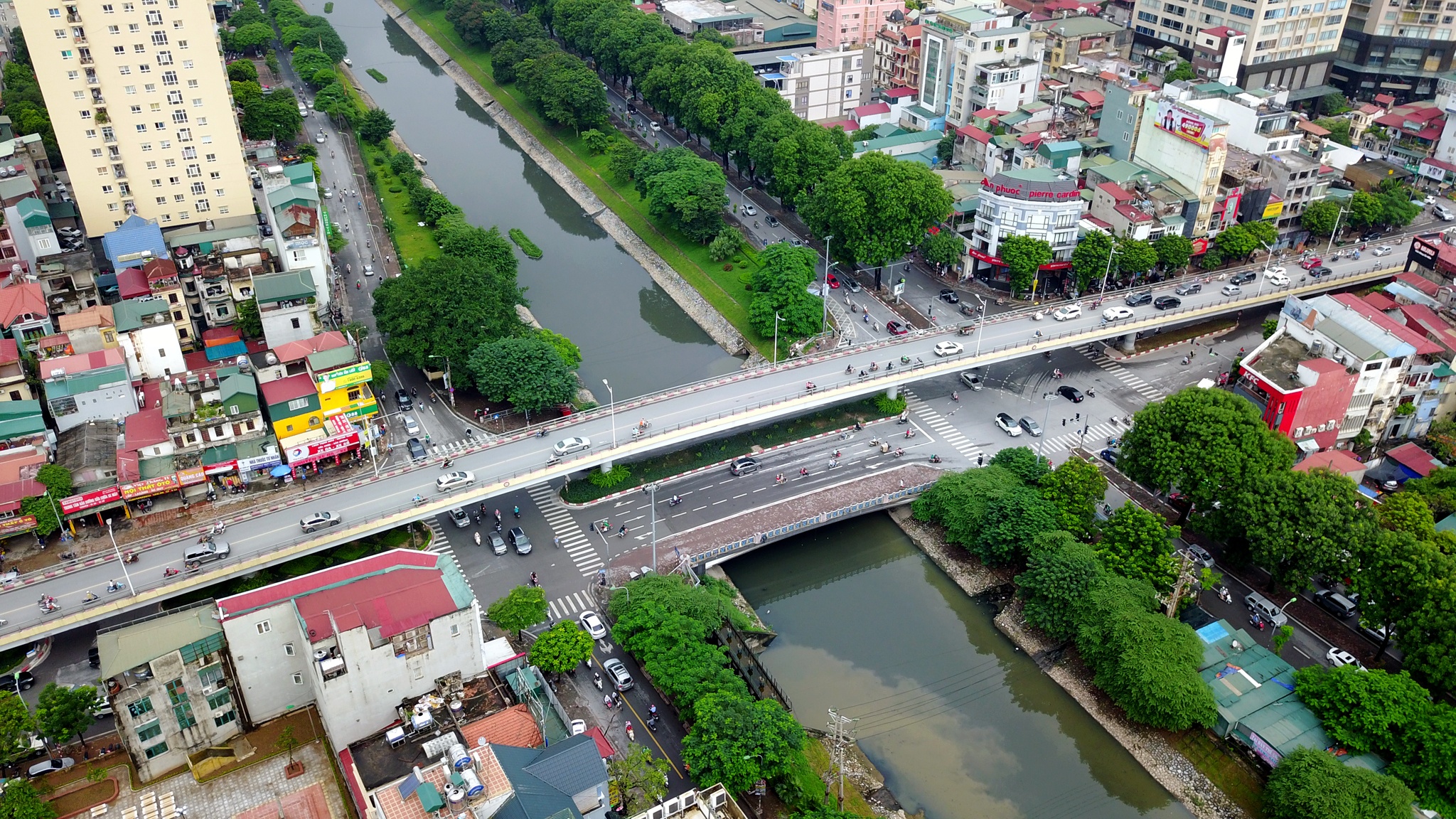 10 cay cau vuot nhe lam thay doi dien mao Ha Noi hinh anh