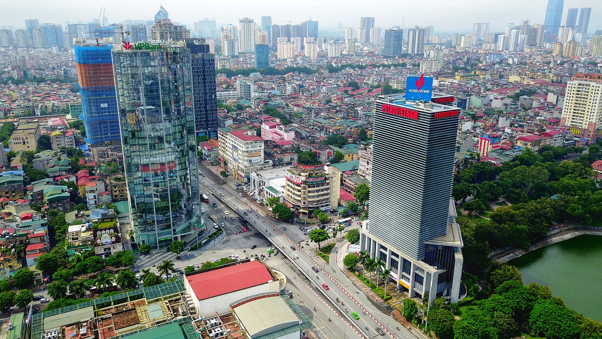 Ha Noi trong toi anh 9