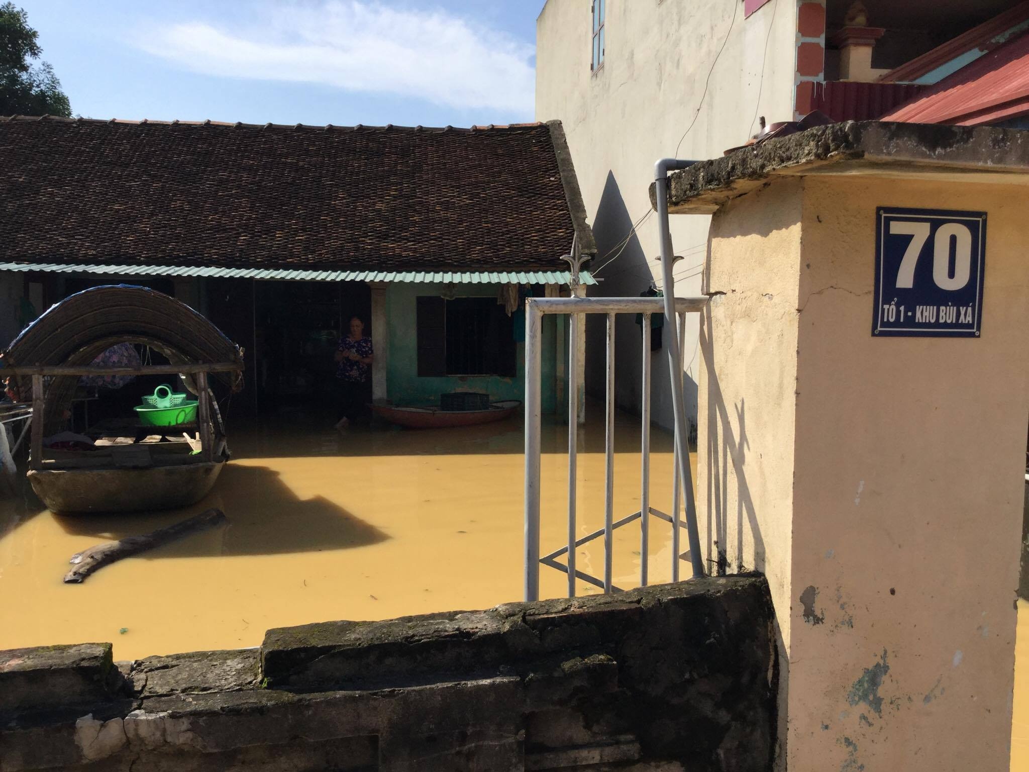 toan Chuong My bi ngap anh 8