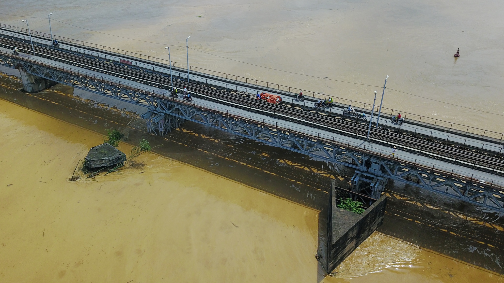 nước tràn về ngập sông Hồng ảnh 5 nuoc tran ve ngap song Hong anh 5