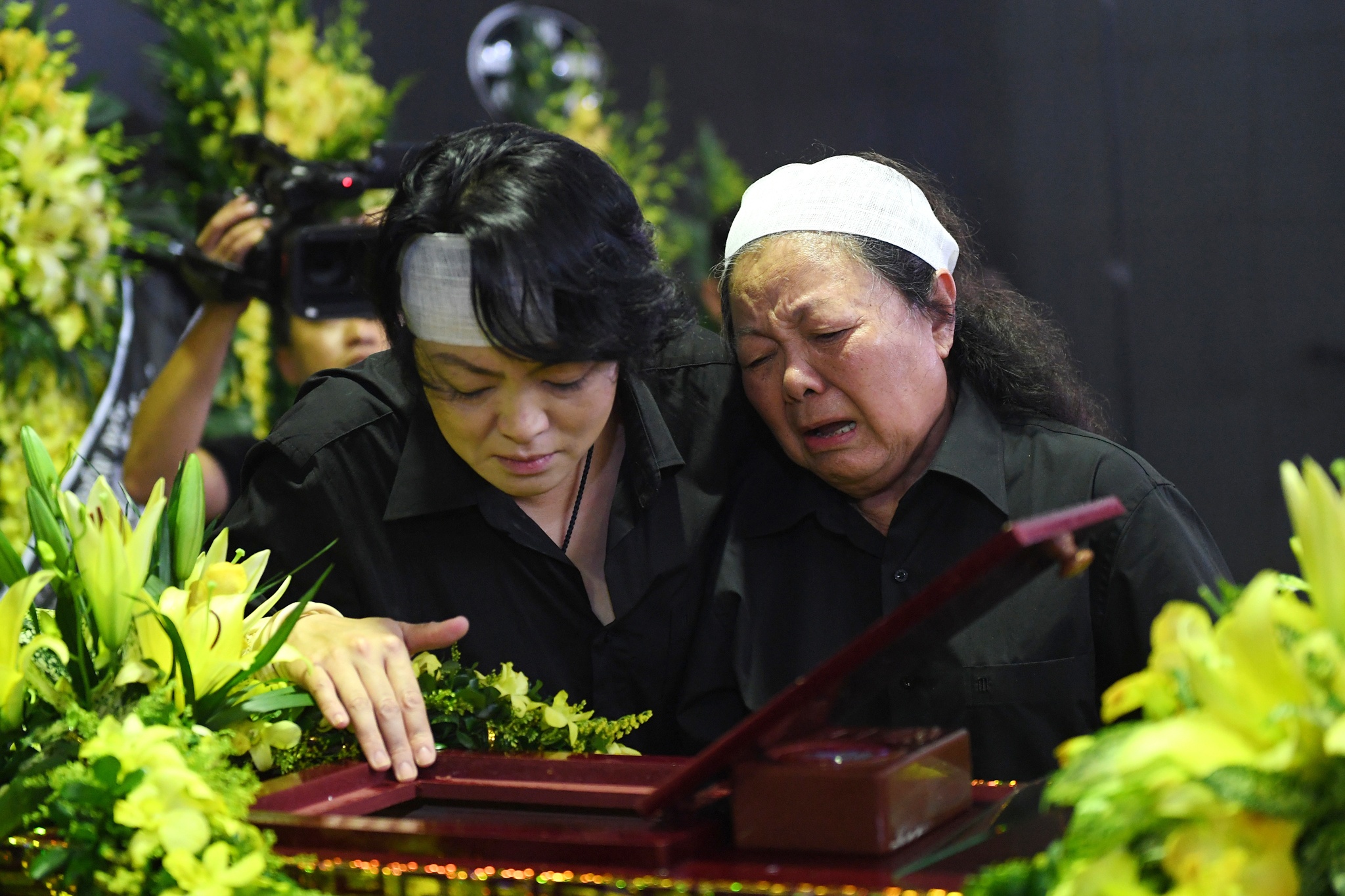 Lễ tang PGS Văn Như Cương ảnh 8 Le tang PGS Van Nhu Cuong anh 8