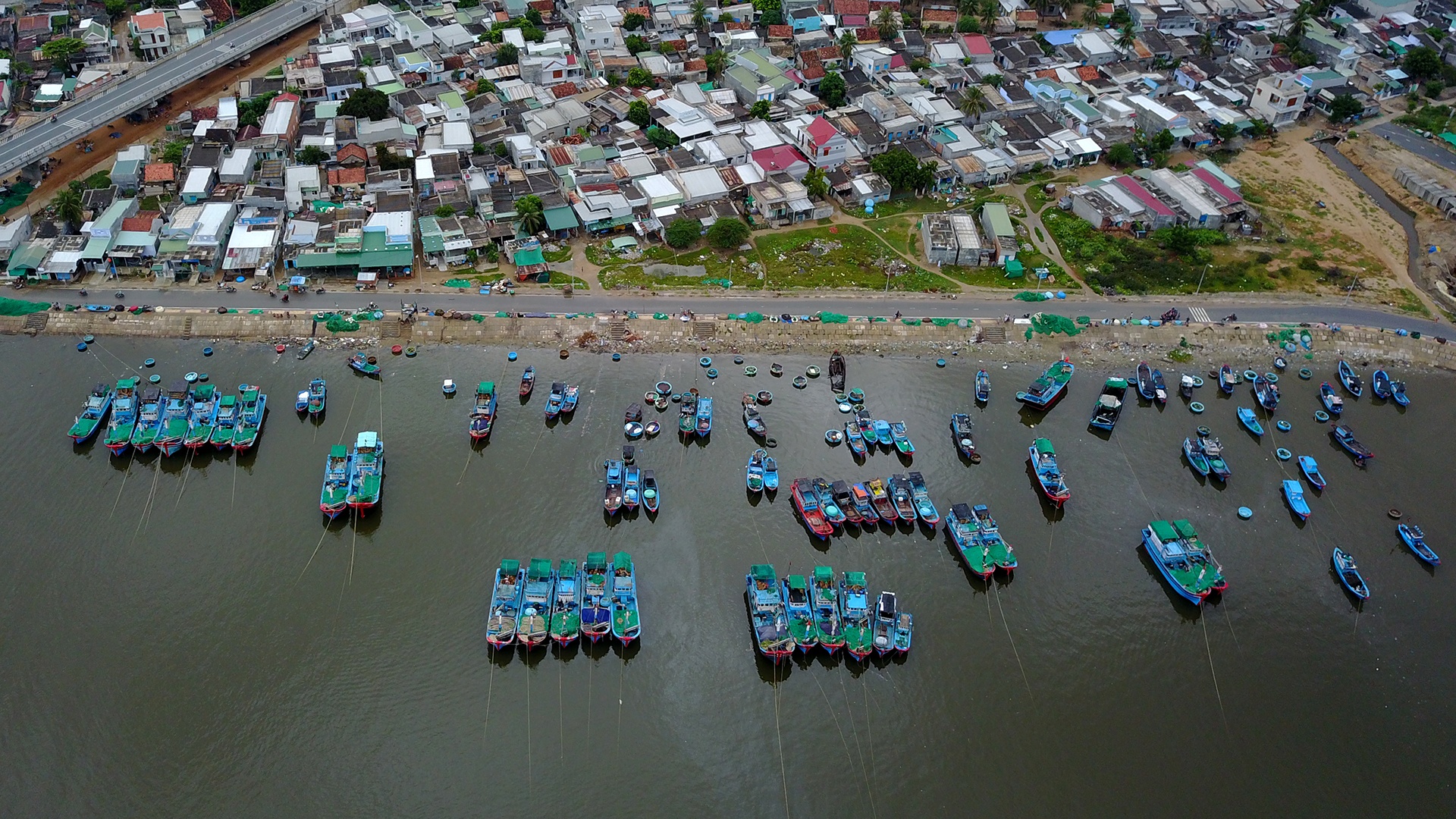 cho phép tàu thuyền ra khơi sau bão ảnh 2 cho phep tau thuyen ra khoi sau bao anh 2