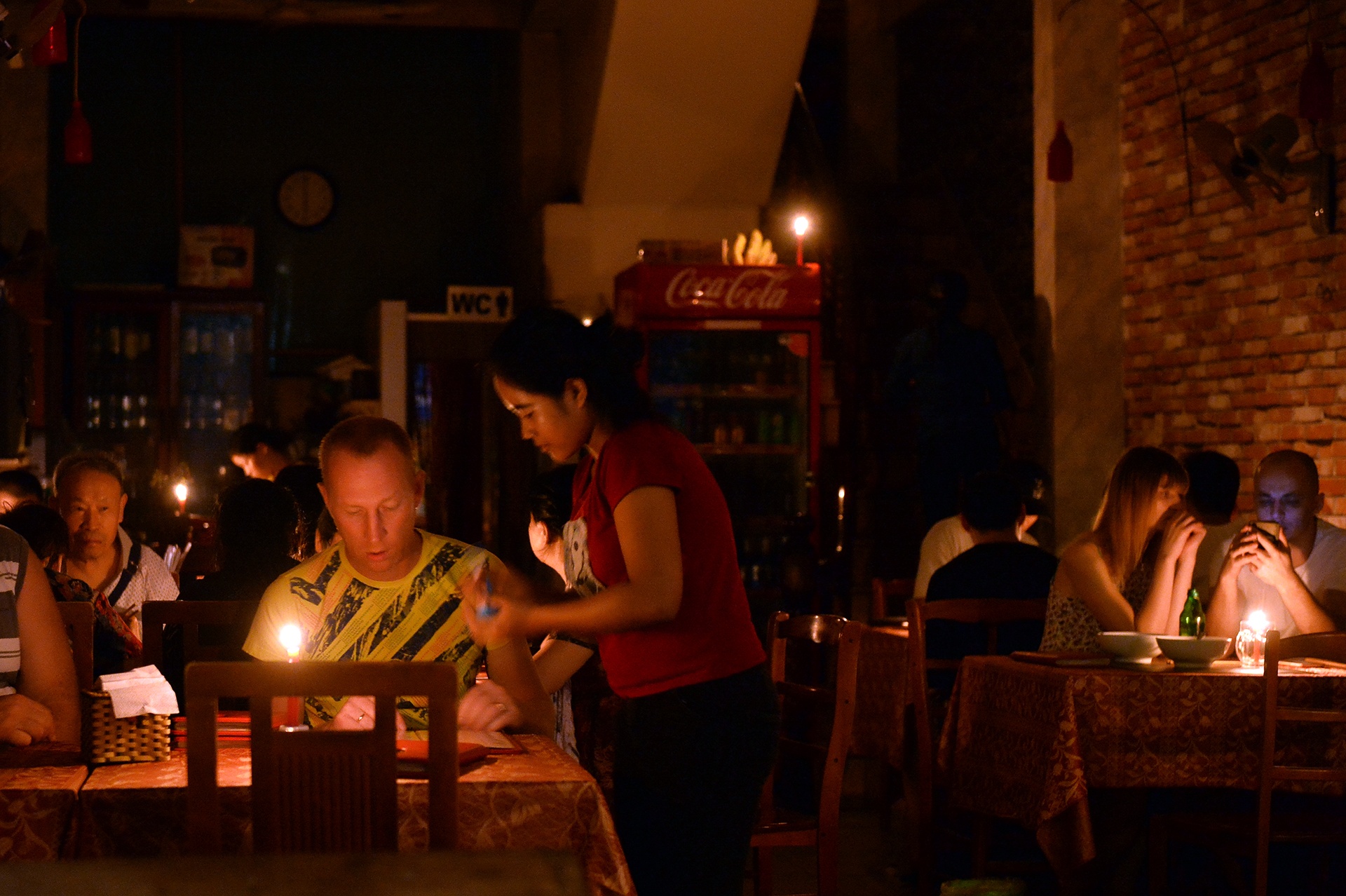 Nha Trang chim trong bong toi anh 10