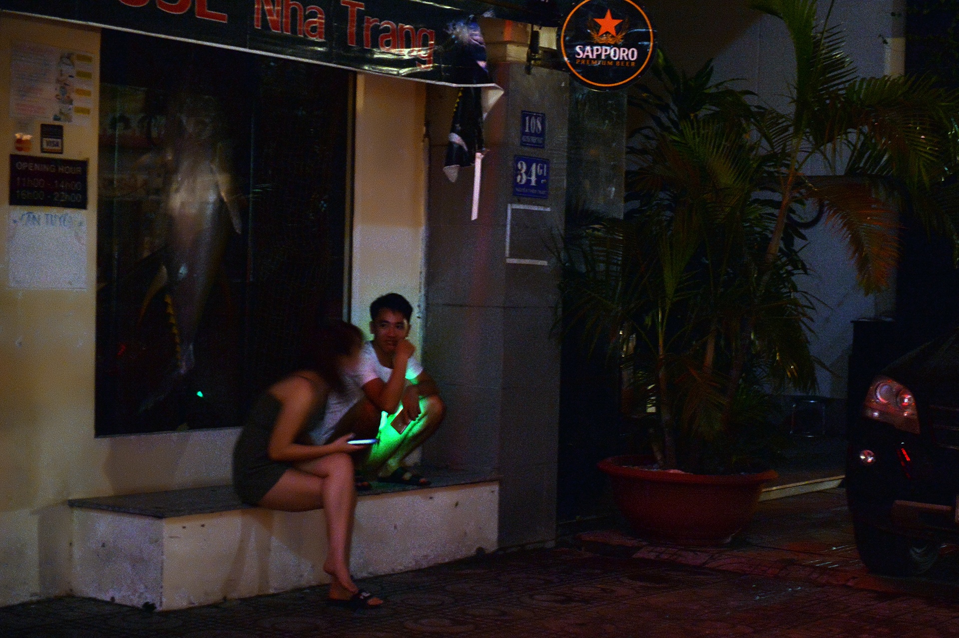 Nha Trang chim trong bong toi anh 14