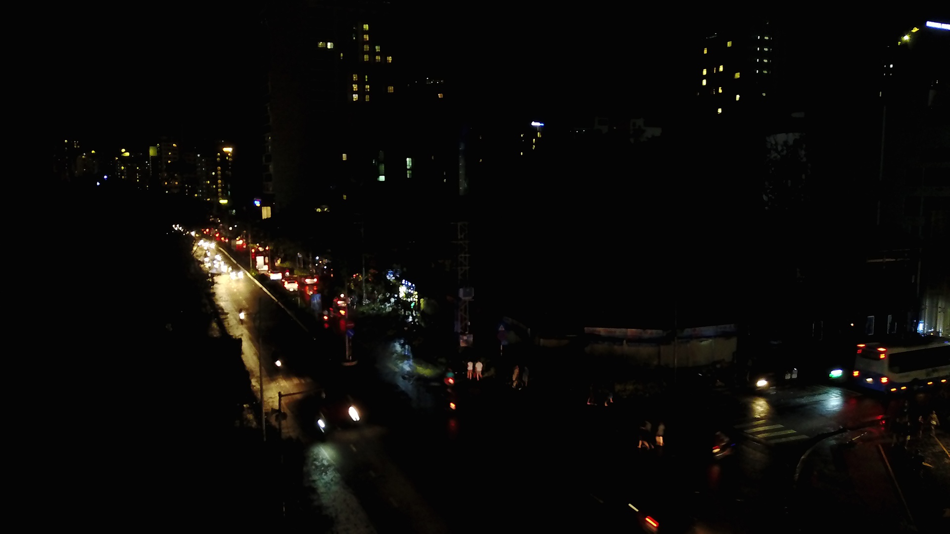 Nha Trang chim trong bong toi anh 1