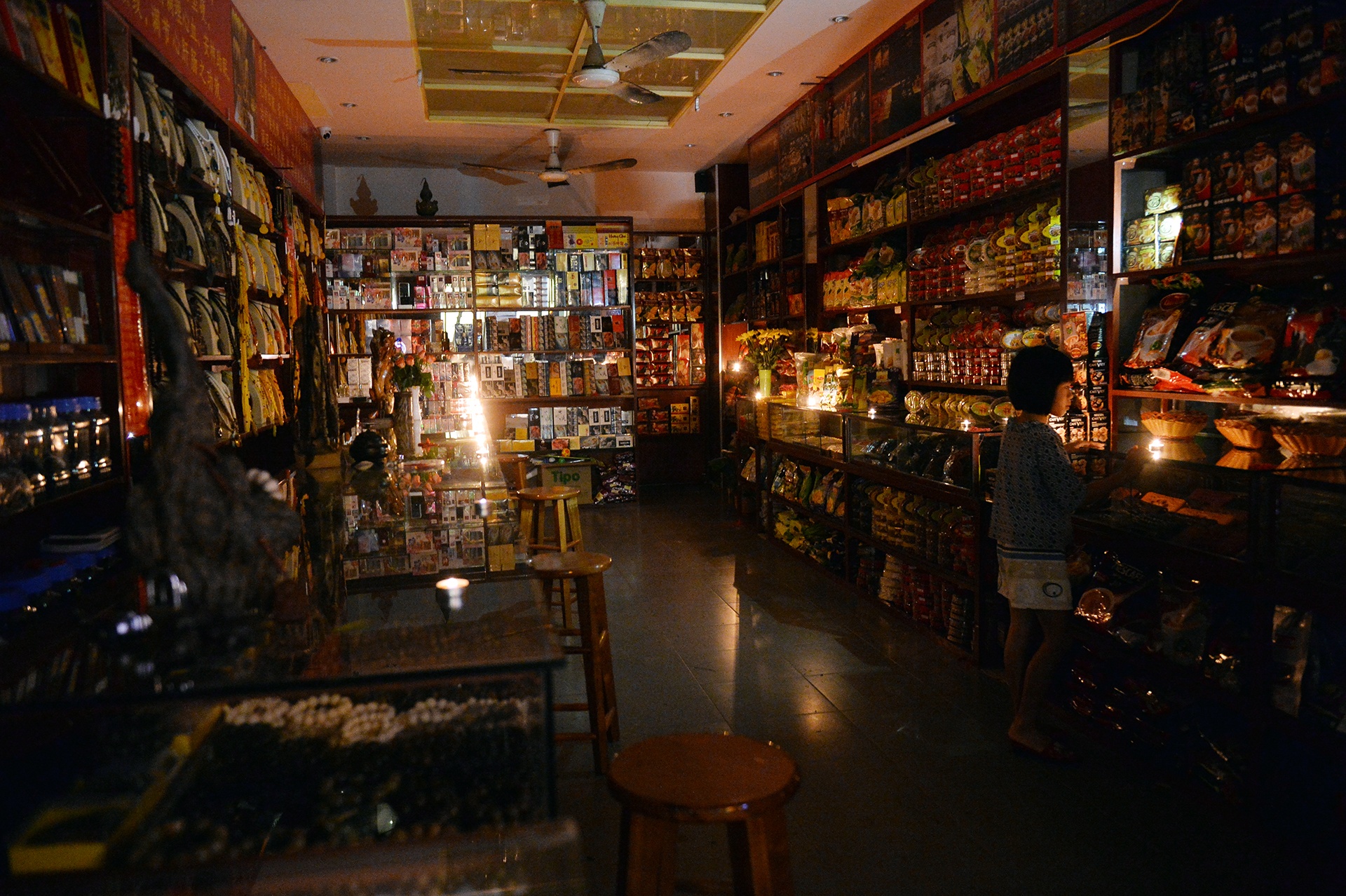 Nha Trang chim trong bong toi anh 7