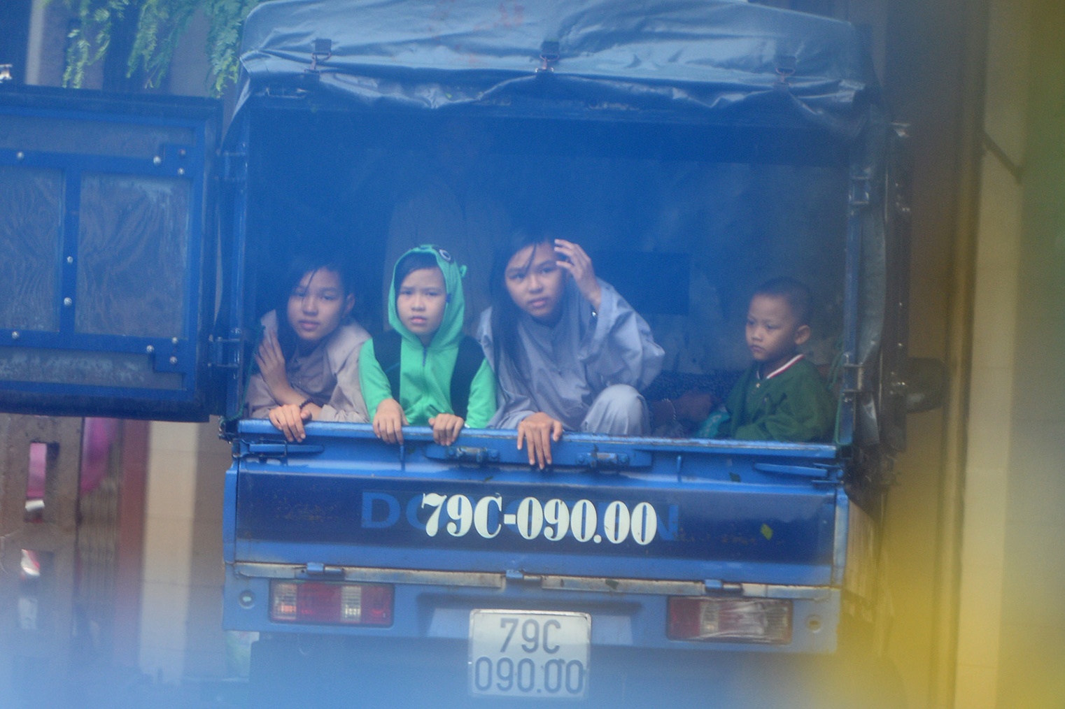 Nha Trang nhung ngay ngon ngang sau bao lich su hinh anh