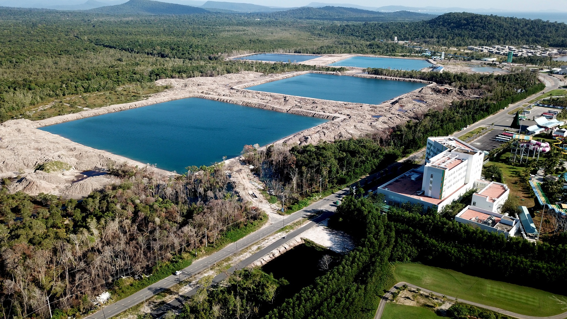 Phu Quoc hut von dau tu truoc ngay thanh dac khu hinh anh