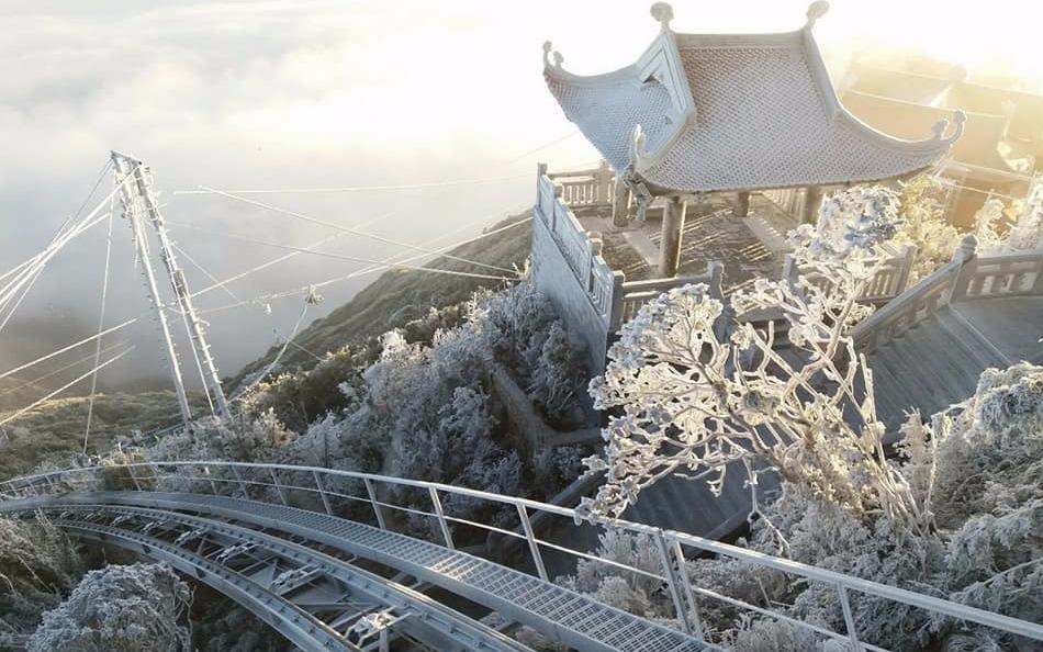 tuyet phu trang Fansipan anh 1