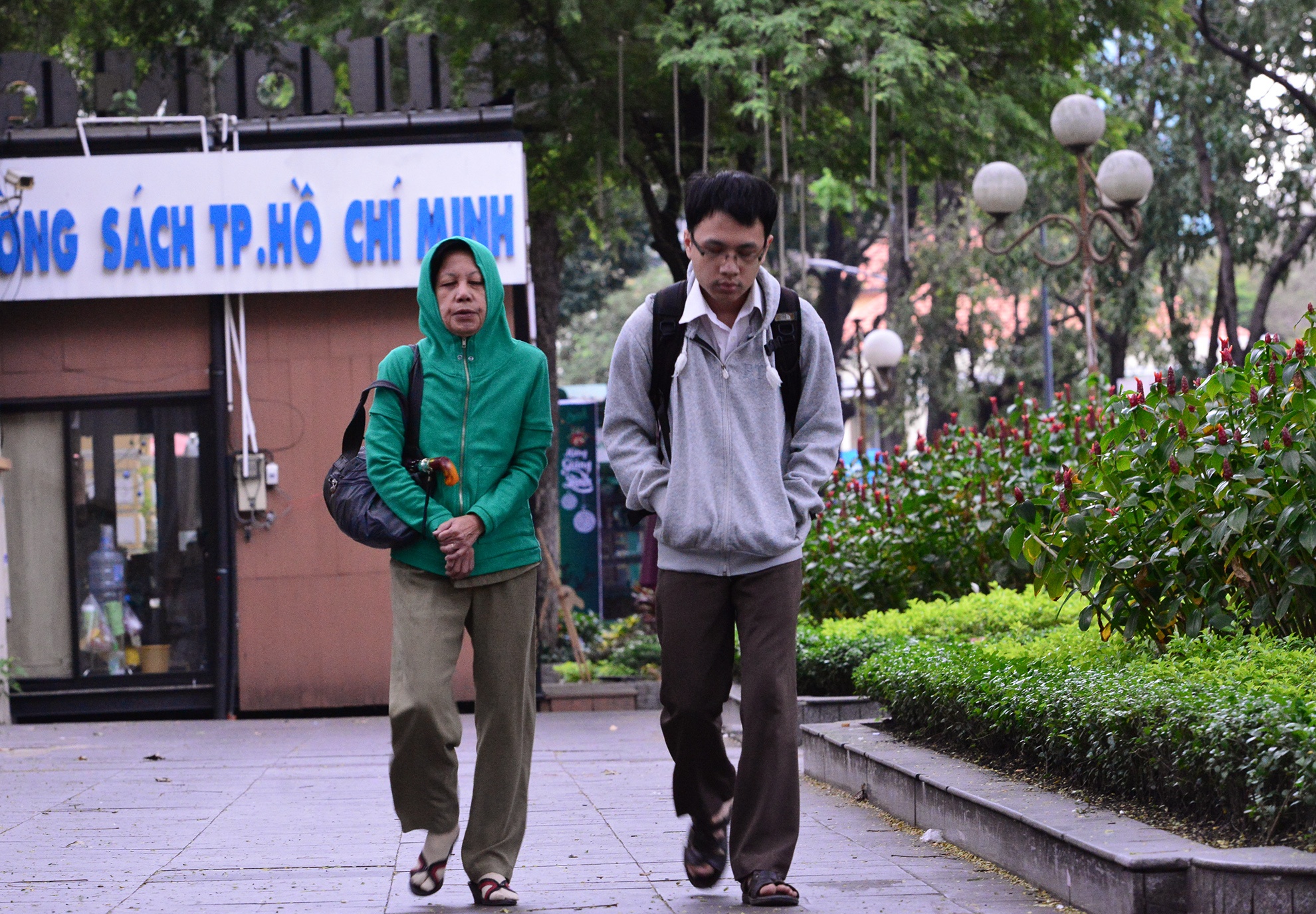 cuoc song dao lon vi lanh o Sai Gon anh 13