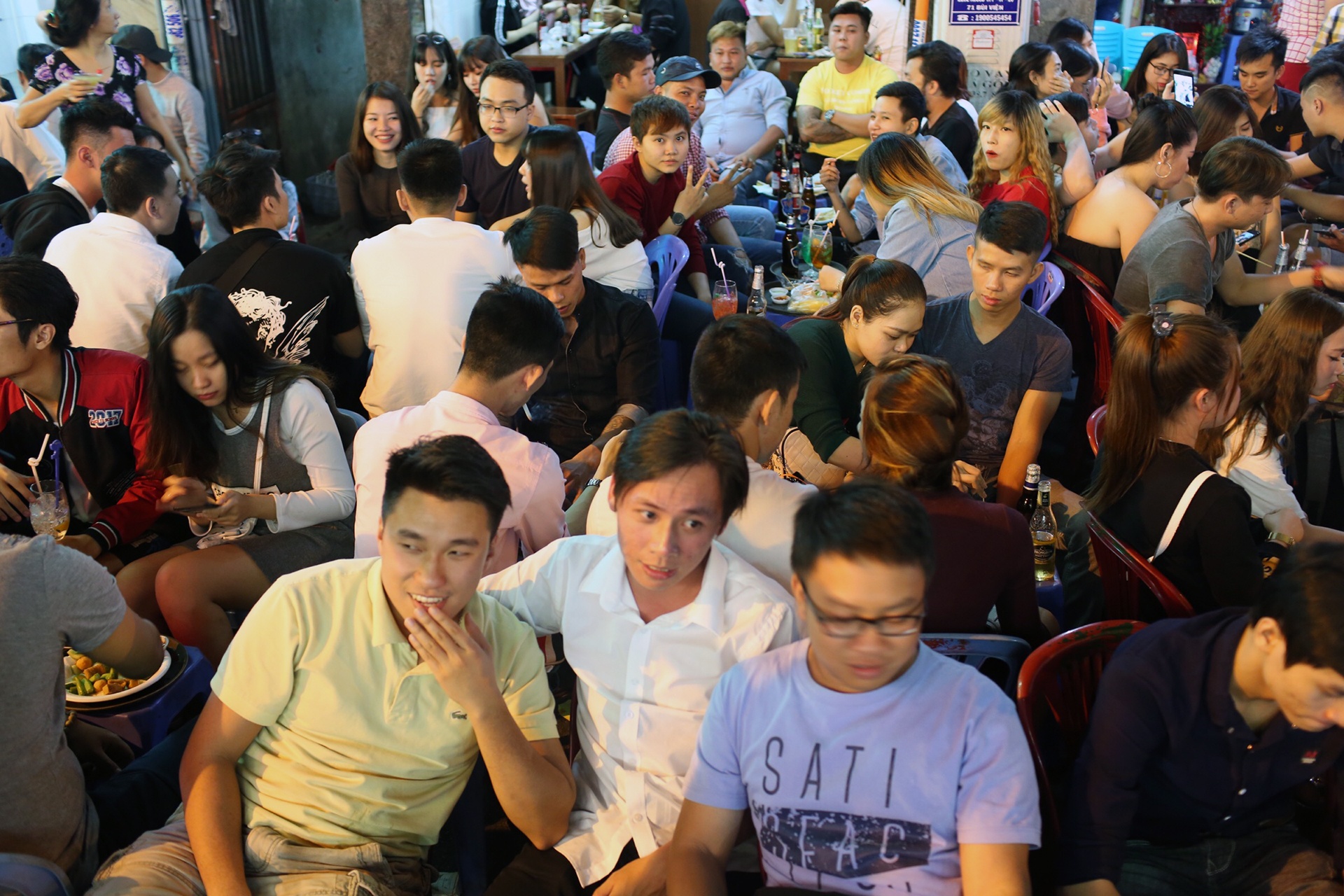 chen chuc an uong dem Noel anh 17