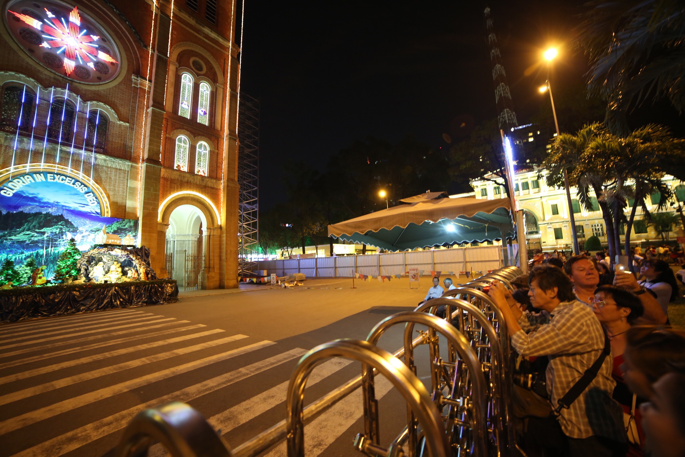 don noel o thanh pho anh 3