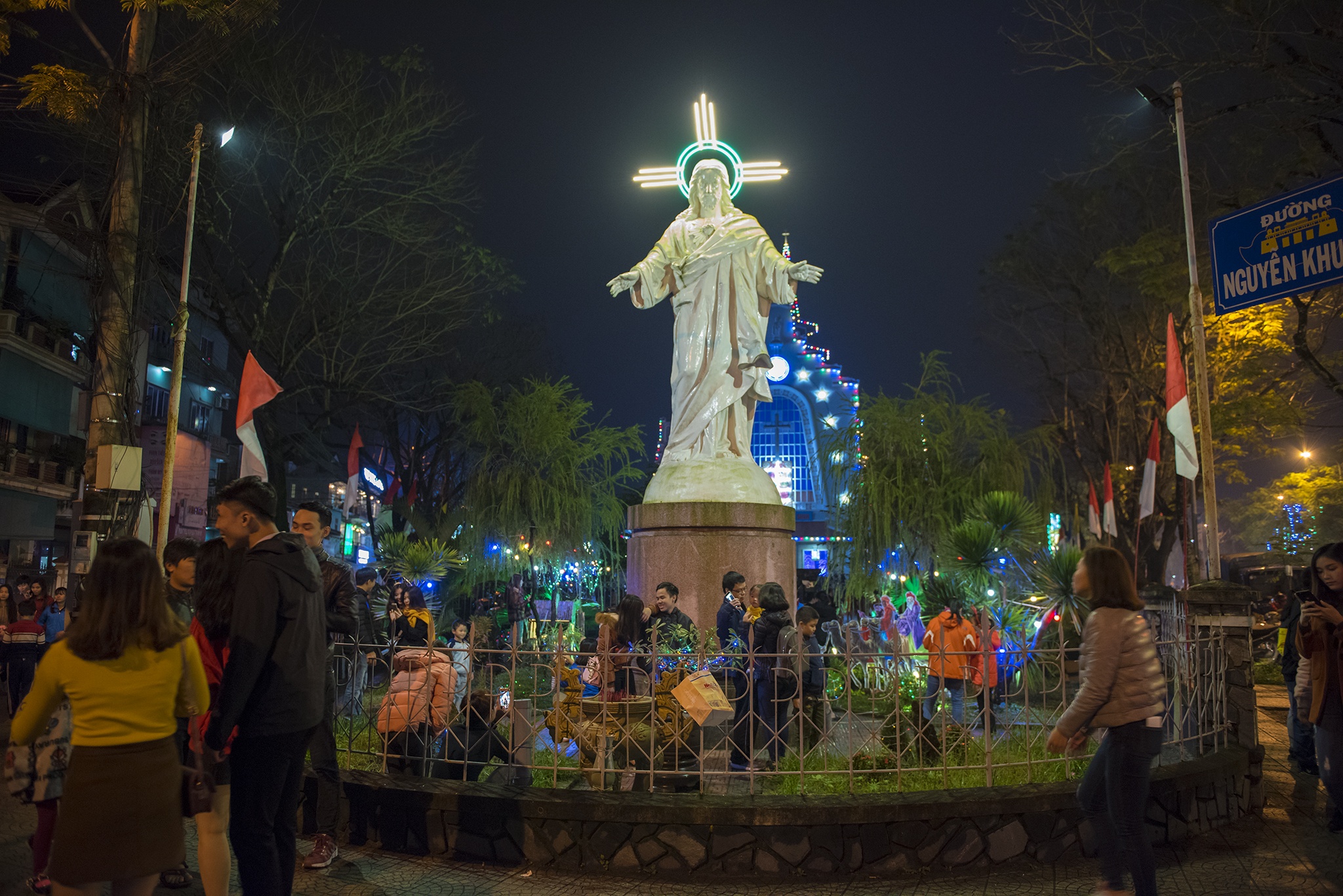 don Noel o Hue anh 4