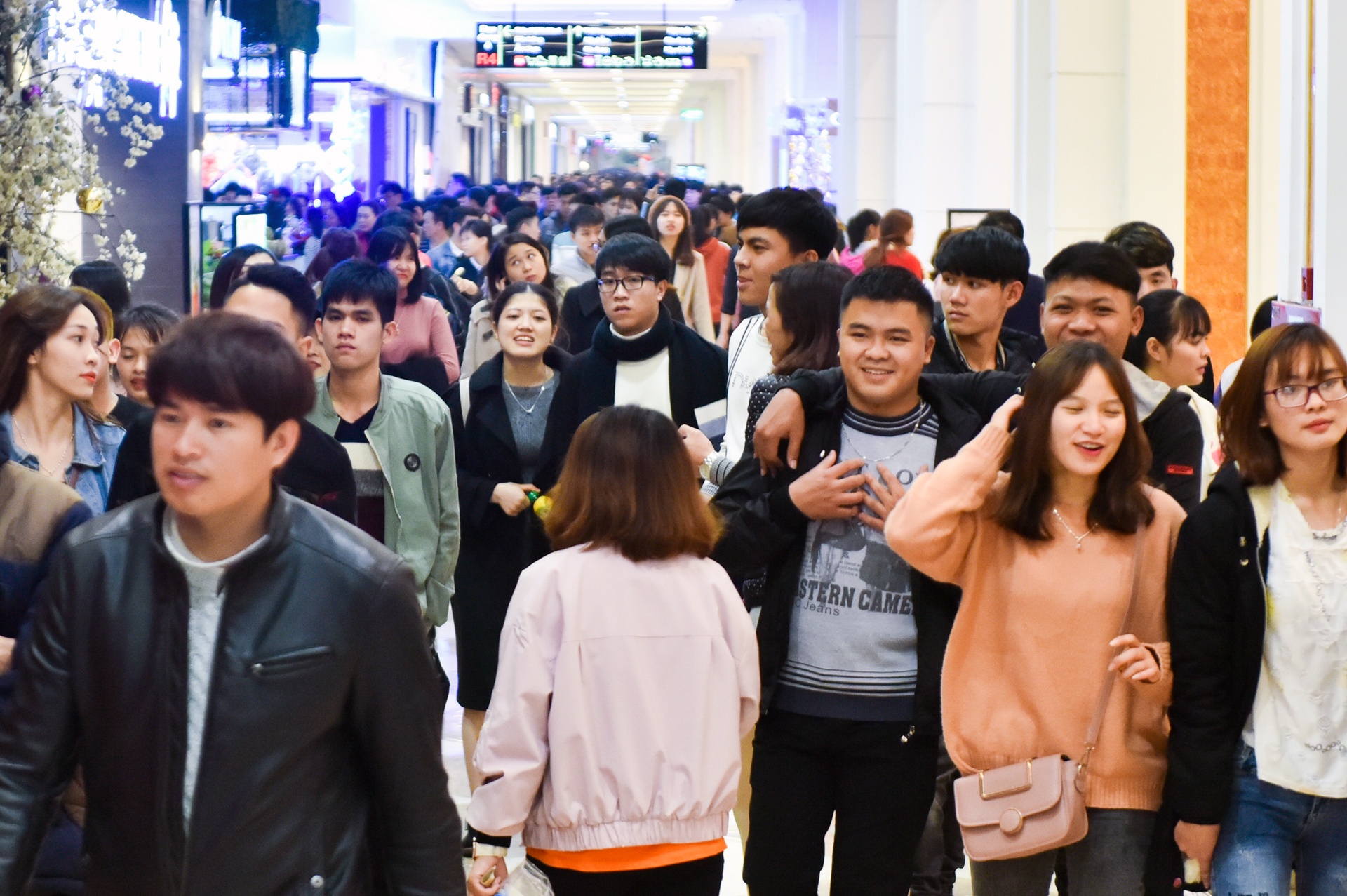 chen chuc an uong dem Noel anh 11